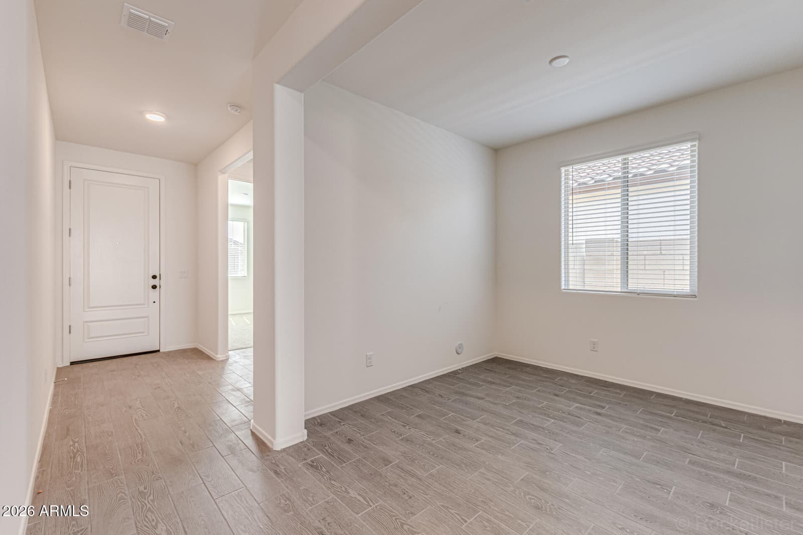 18230 W AVENIDA DEL SOL Drive, Surprise, AZ 85387 — photo 6 of 35