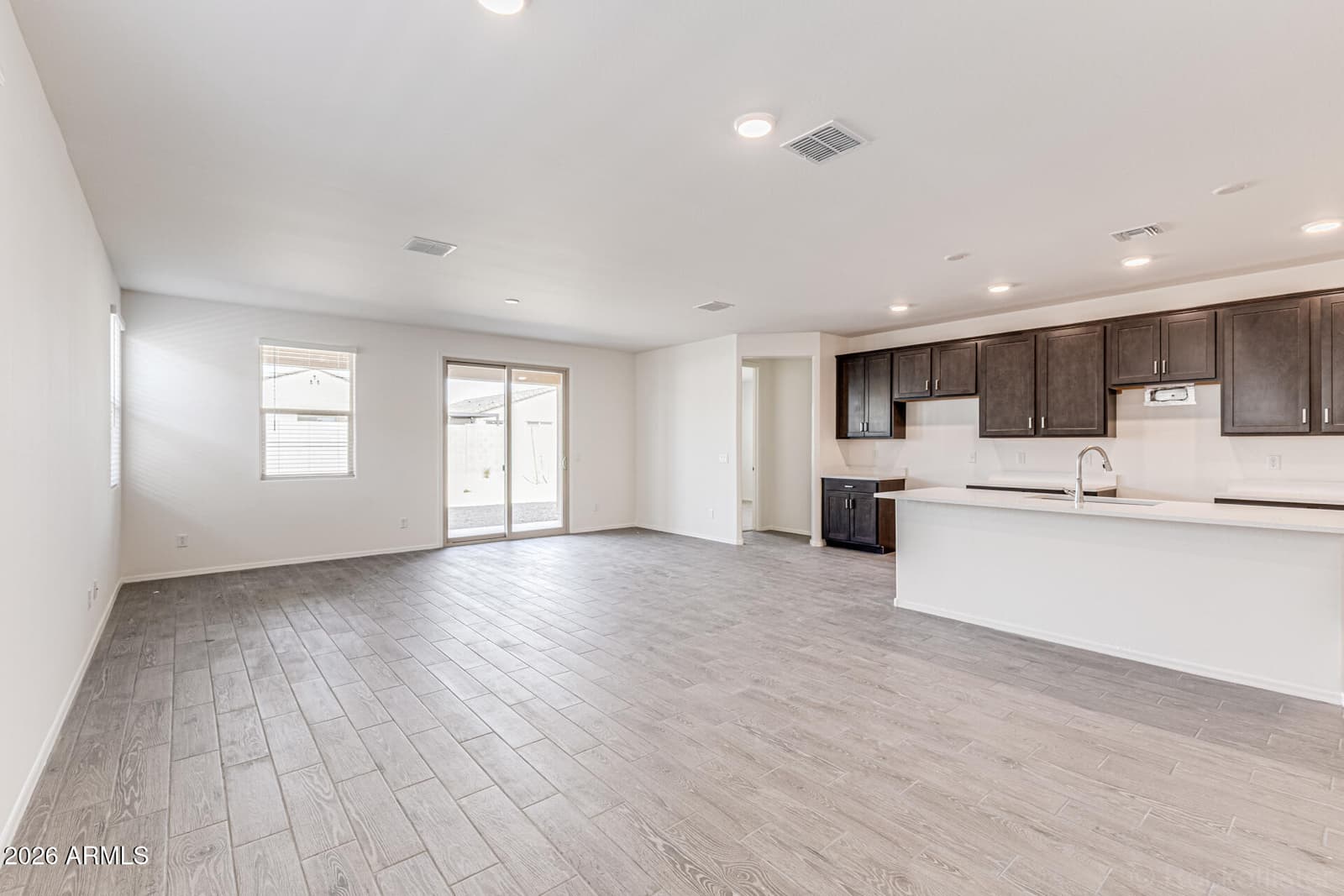 18230 W AVENIDA DEL SOL Drive, Surprise, AZ 85387 — photo 8 of 35