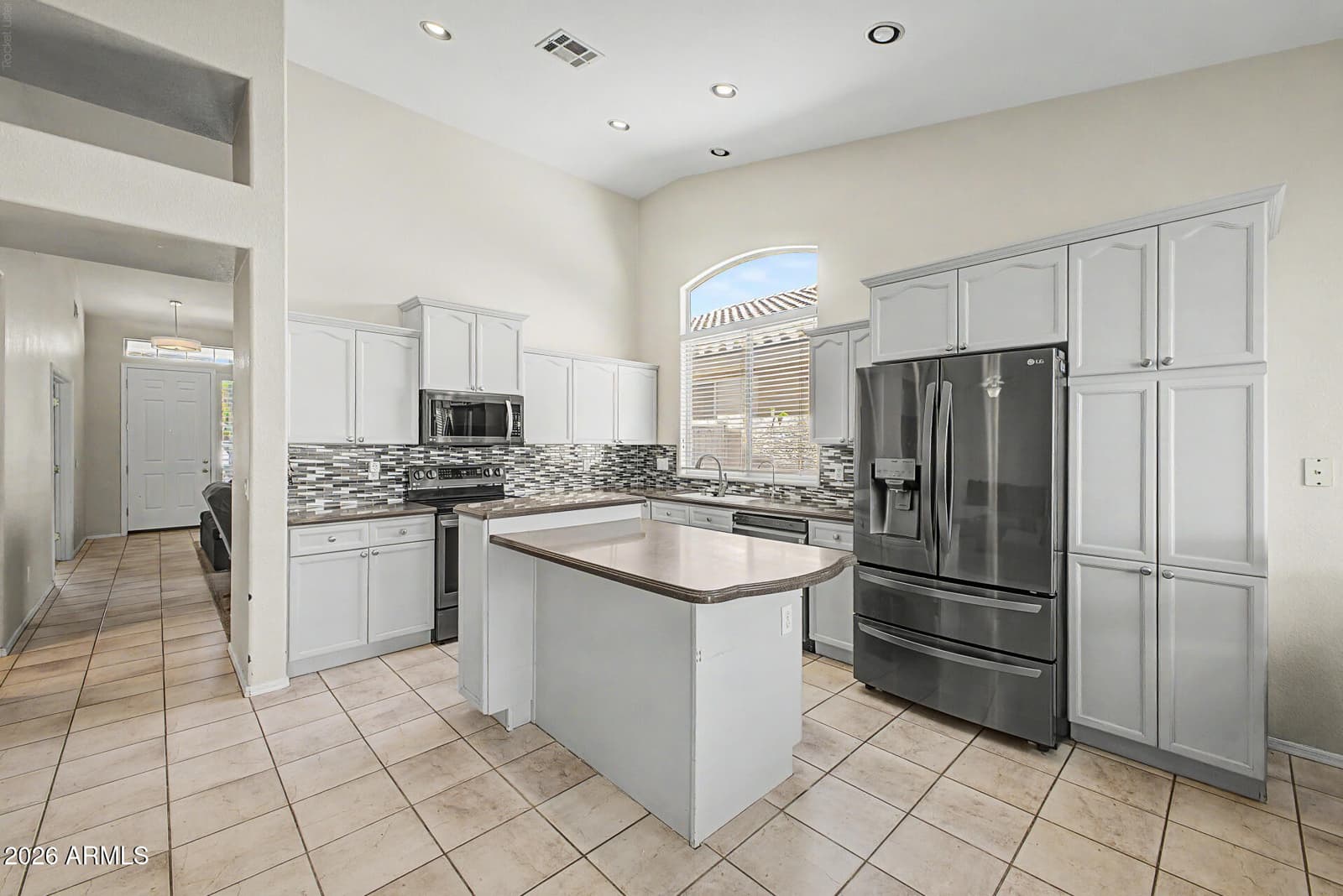 841 N CAMBRIDGE Place, Chandler, AZ 85225 — photo 16 of 40