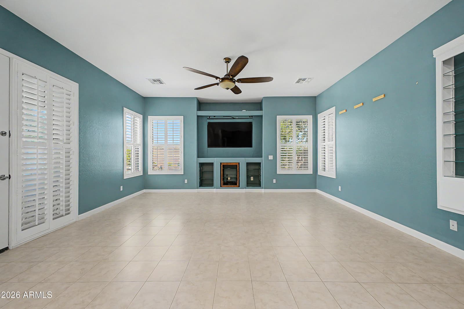 33317 N 21ST Drive, Phoenix, AZ 85085 — photo 13 of 49