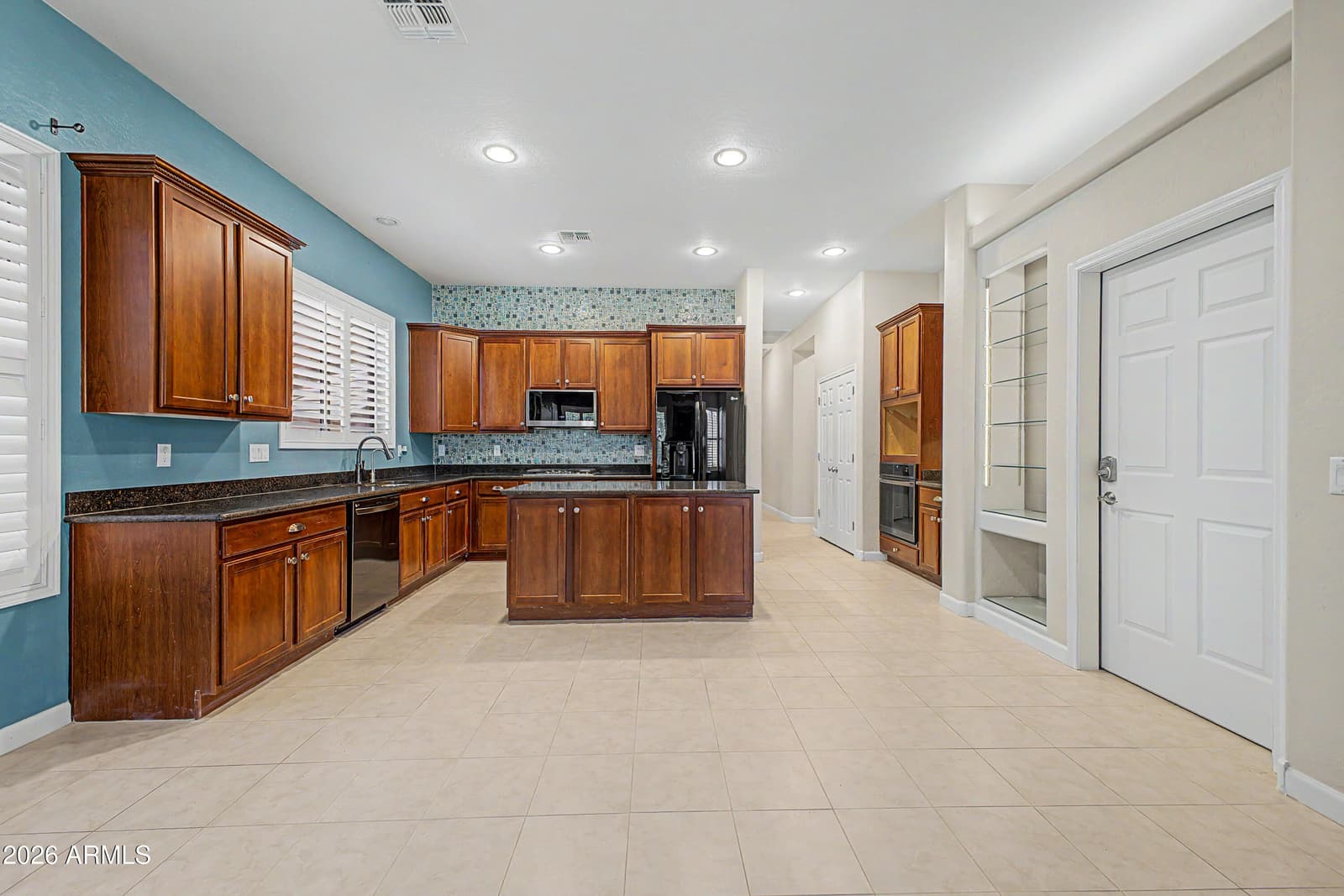 33317 N 21ST Drive, Phoenix, AZ 85085 — photo 9 of 49