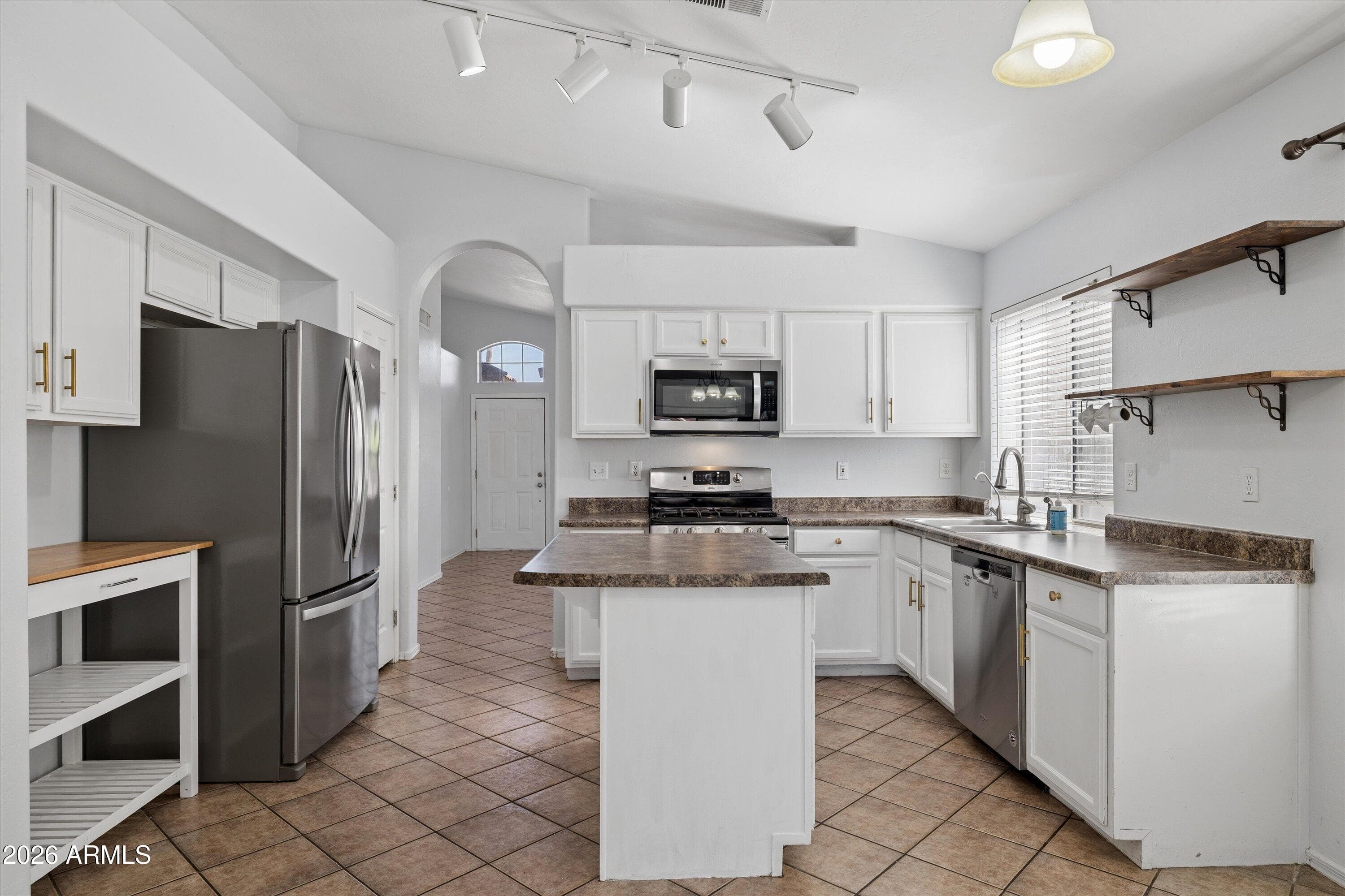 7415 E LOBO Avenue, Mesa, AZ 85209 — photo 9 of 30