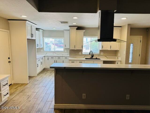 5320 E THOMAS Road, Phoenix, AZ 85018 — photo 5 of 28