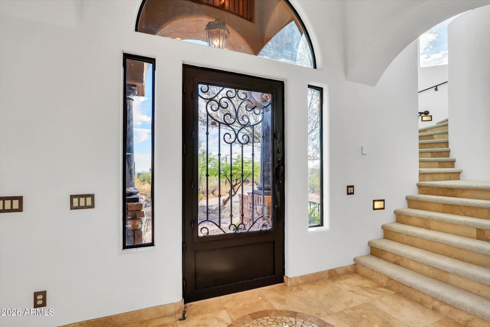8746 E RUSSELL Street, Mesa, AZ 85207 — photo 4 of 117