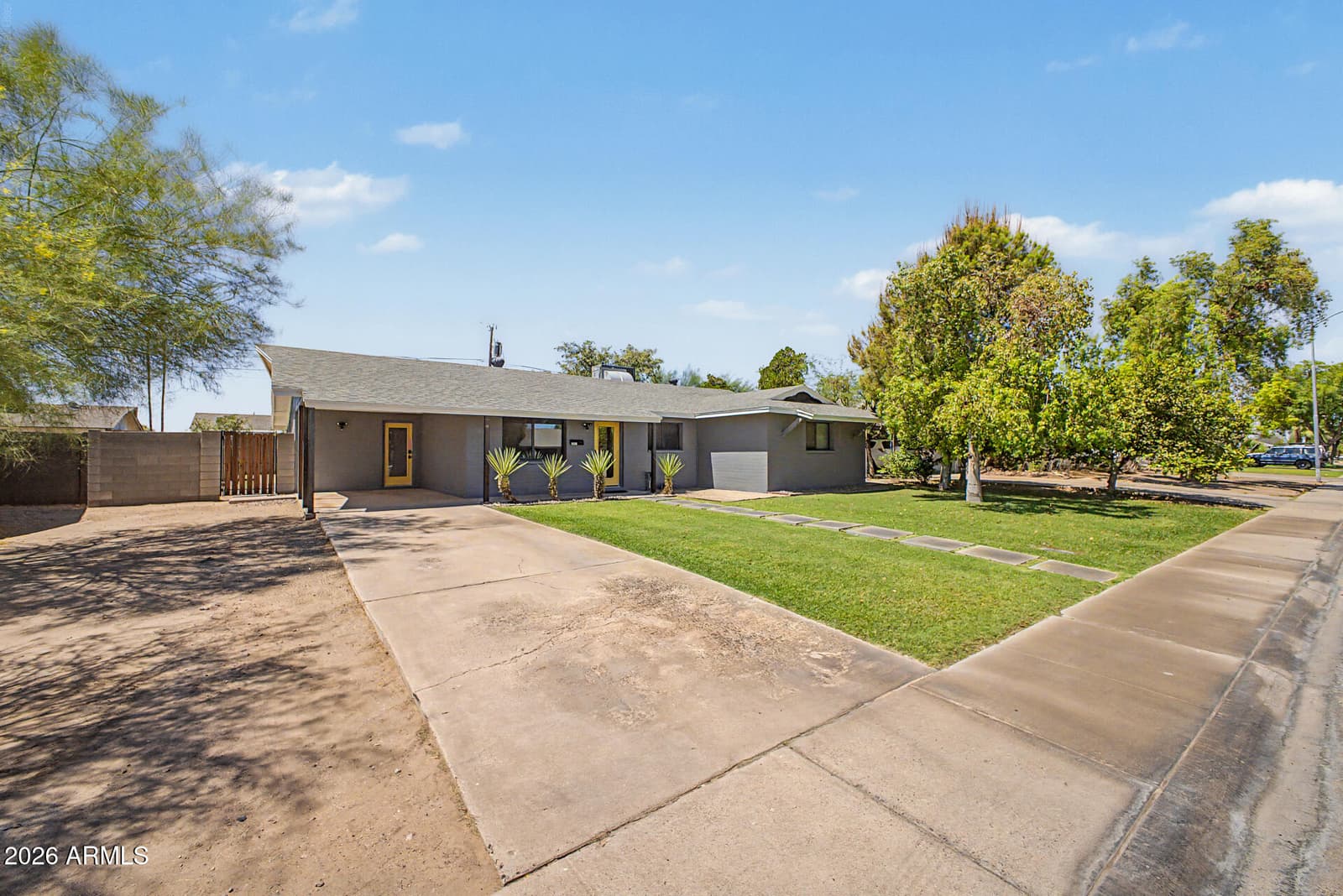 1031 W 12TH Place, Tempe, AZ 85281 — photo 2 of 25