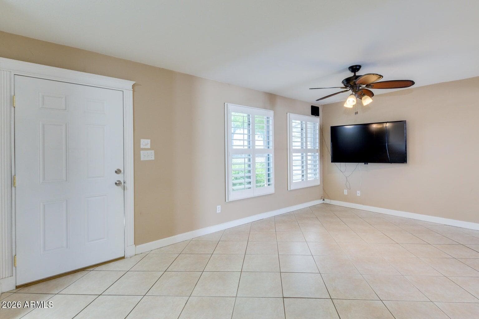 409 E WOODMAN Drive, Tempe, AZ 85283 — photo 4 of 47