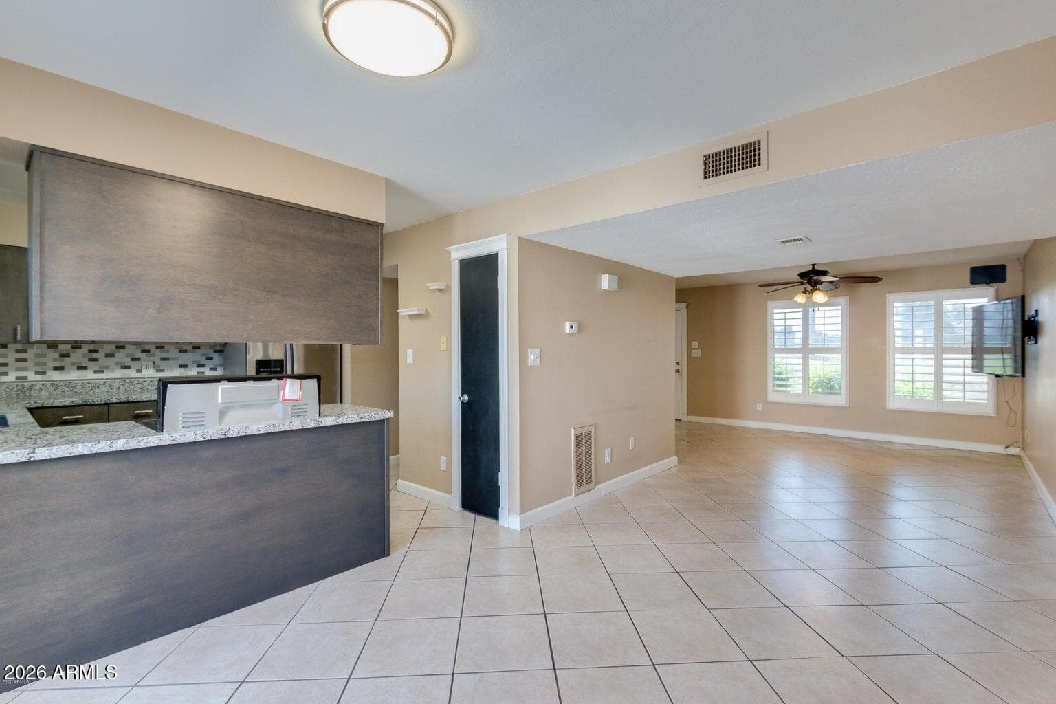 409 E WOODMAN Drive, Tempe, AZ 85283 — photo 7 of 47