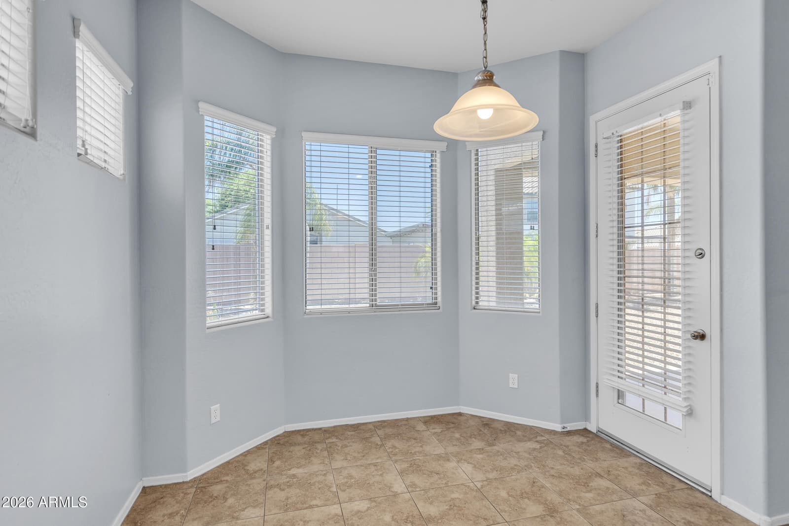 1013 W AYRSHIRE Trail, San Tan Valley, AZ 85143 — photo 11 of 28
