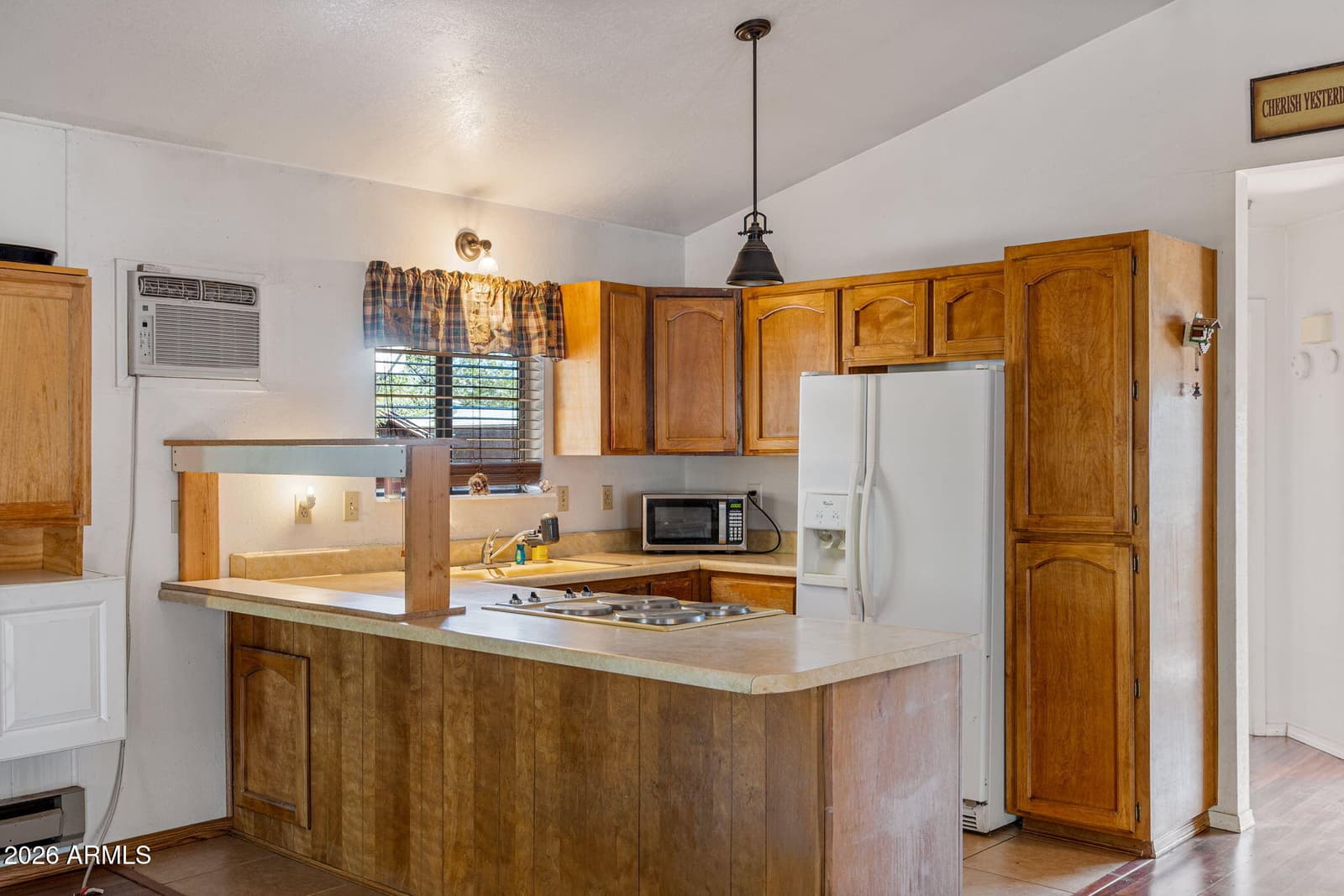 2241 W SAVAGE Circle, Show Low, AZ 85901 — photo 10 of 30