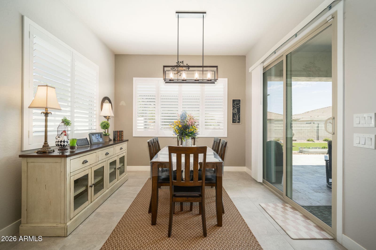 8562 W MYRTLE Avenue, Glendale, AZ 85305 — photo 13 of 41