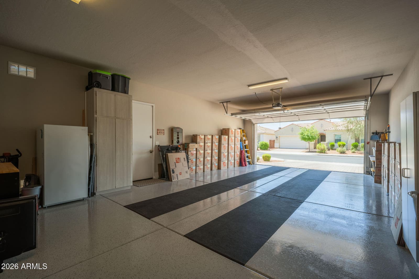 8562 W MYRTLE Avenue, Glendale, AZ 85305 — photo 37 of 41