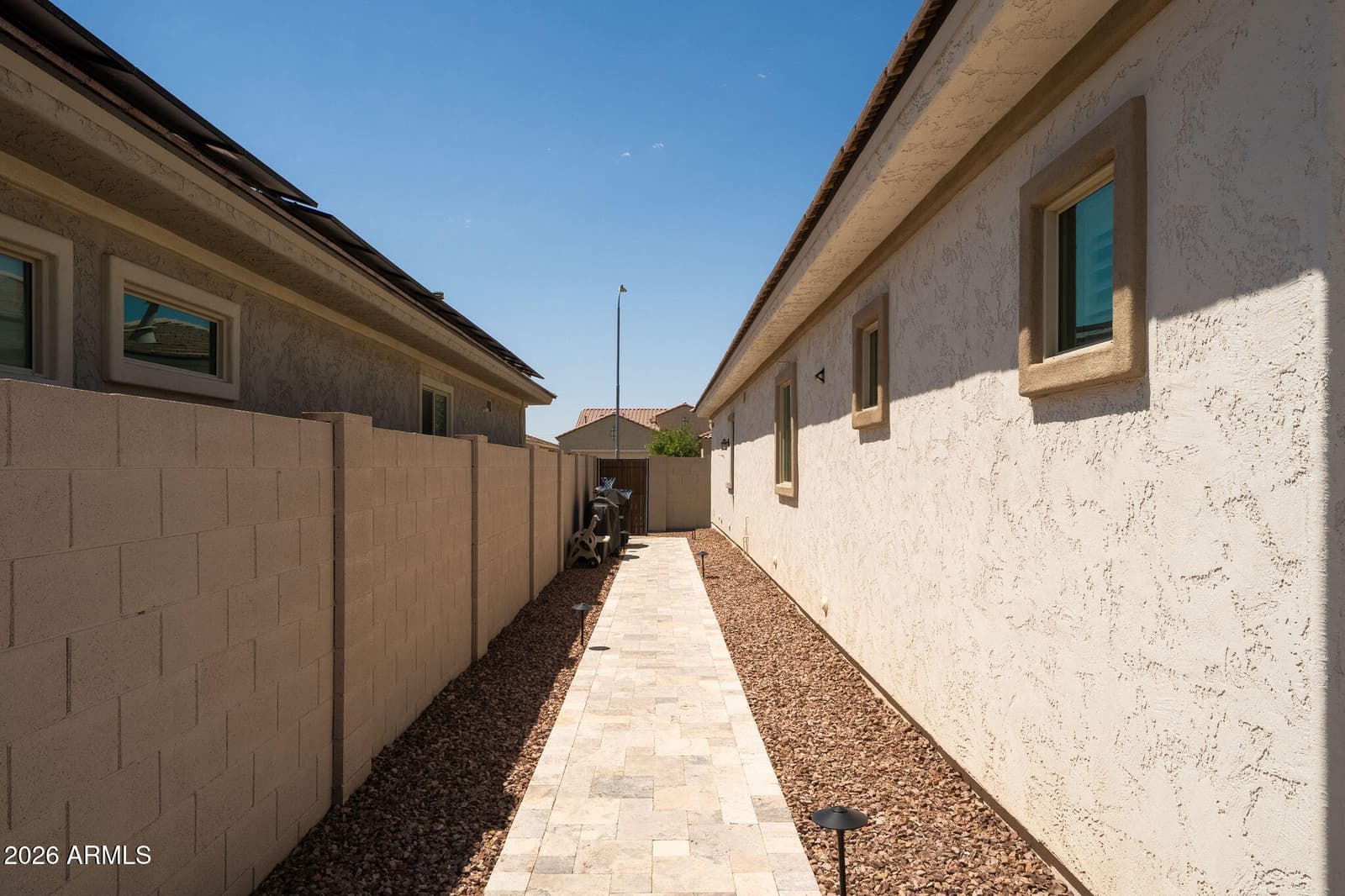 8562 W MYRTLE Avenue, Glendale, AZ 85305 — photo 28 of 41
