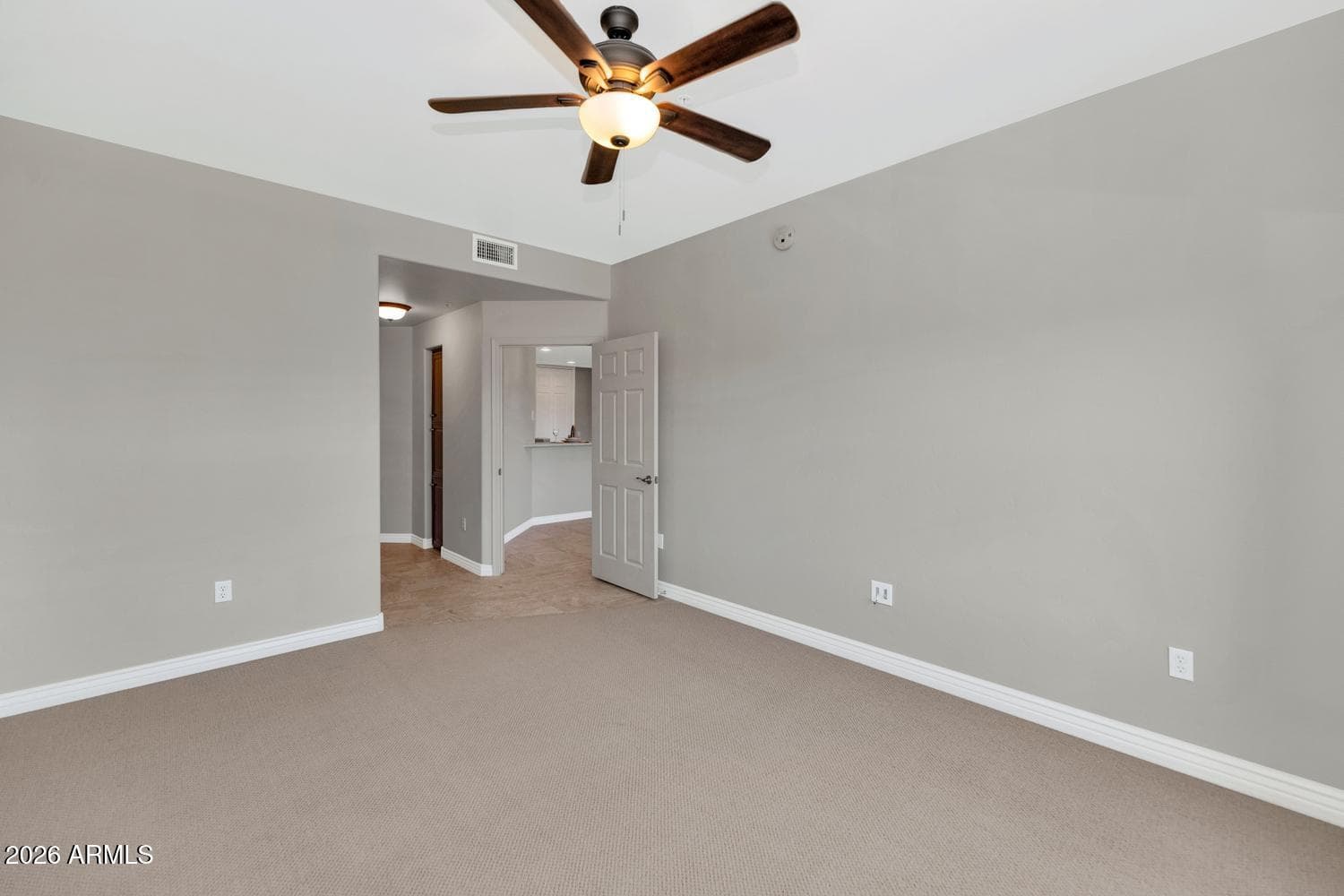 5450 E DEER VALLEY Drive 4216, Phoenix, AZ 85054 — photo 22 of 44