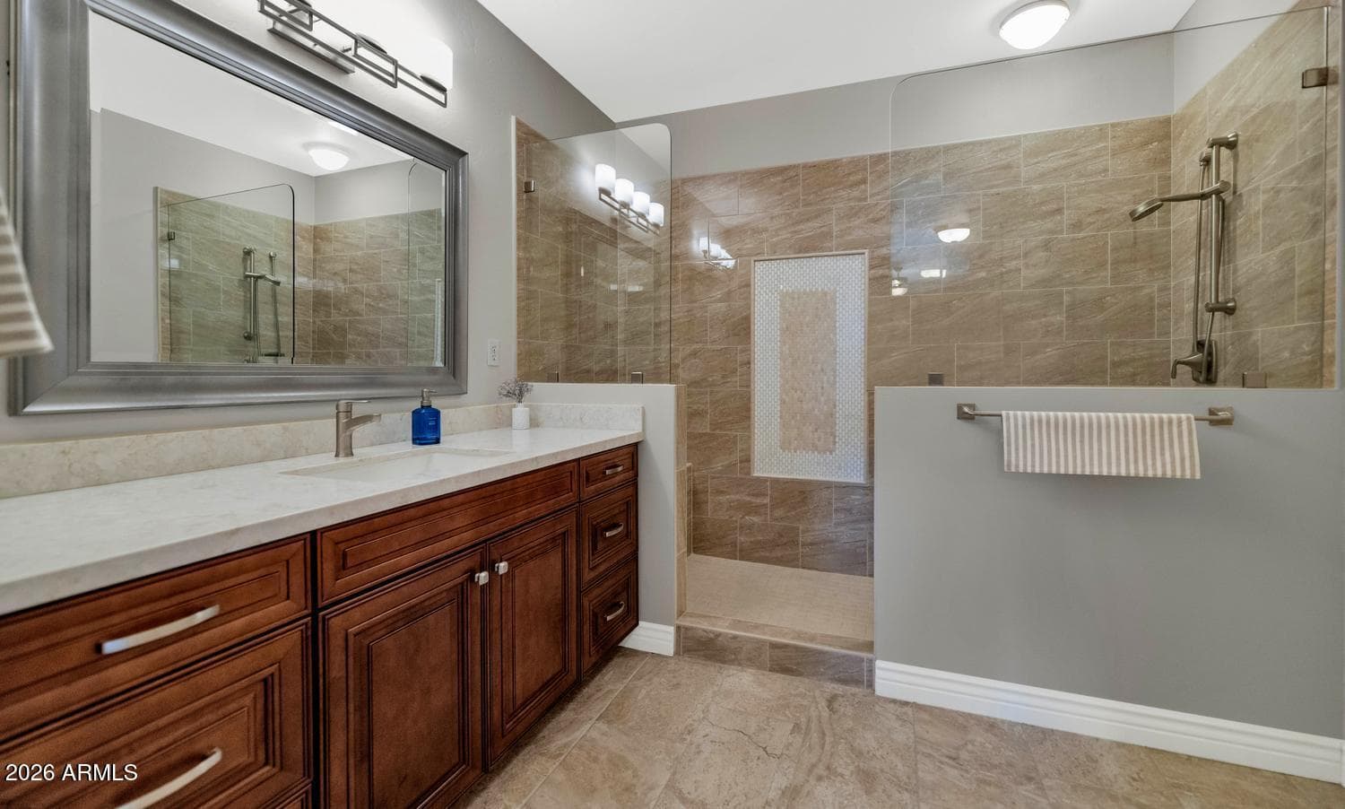 5450 E DEER VALLEY Drive 4216, Phoenix, AZ 85054 — photo 23 of 44