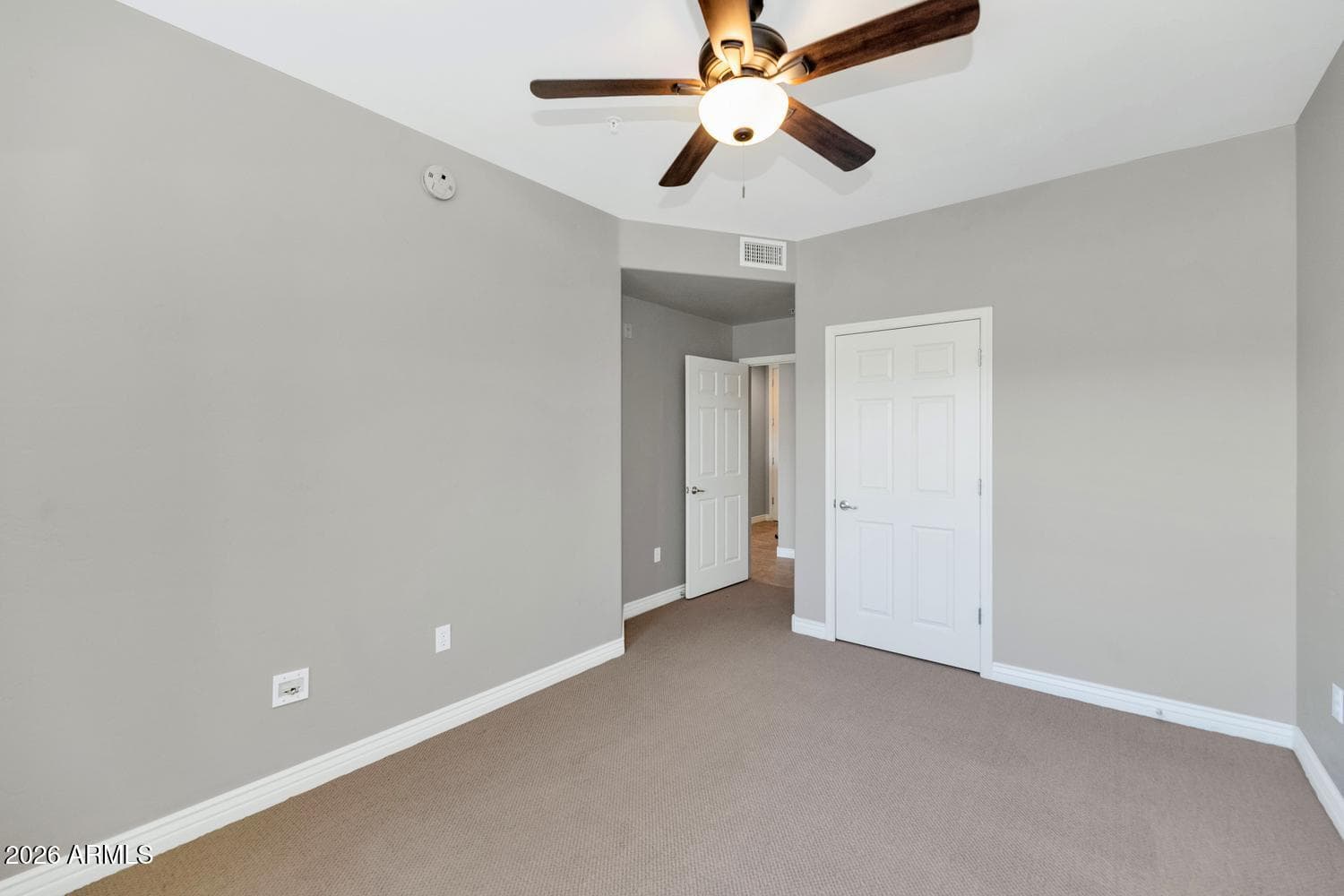 5450 E DEER VALLEY Drive 4216, Phoenix, AZ 85054 — photo 27 of 44