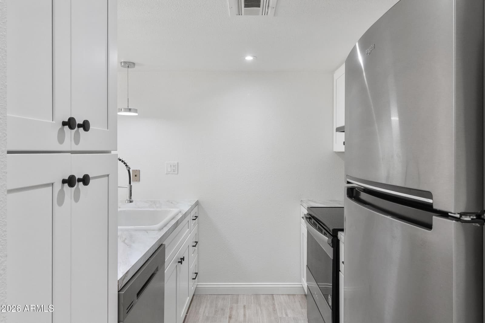 3033 E DEVONSHIRE Avenue 1016, Phoenix, AZ 85016 — photo 3 of 47