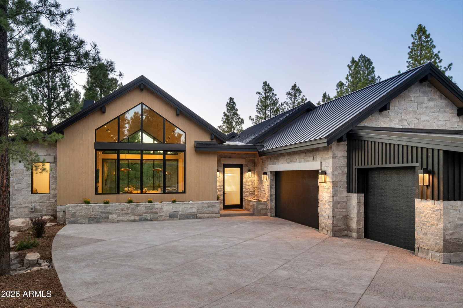 2911 S SOLITAIRES CANYON Drive, Flagstaff, AZ 86005 — photo 9 of 87
