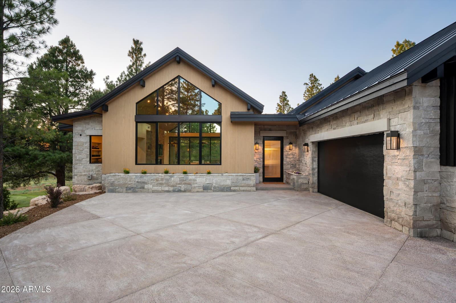2911 S SOLITAIRES CANYON Drive, Flagstaff, AZ 86005 — photo 7 of 87