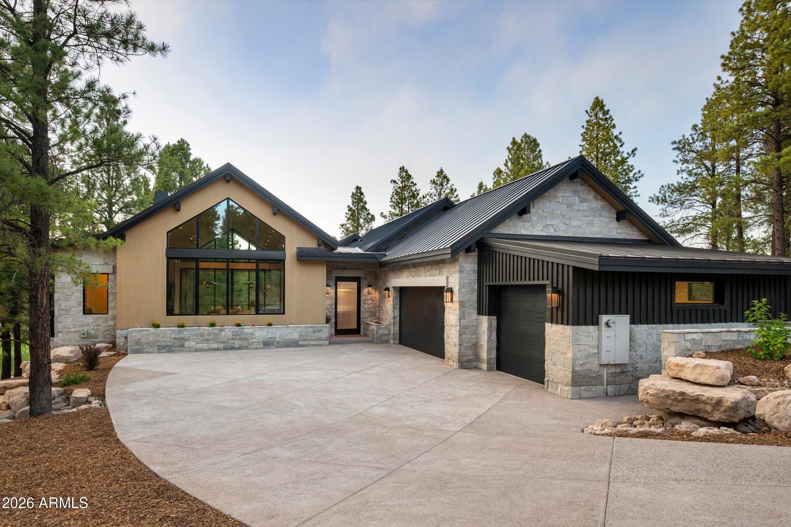 2911 S SOLITAIRES CANYON Drive, Flagstaff, AZ 86005 — photo 8 of 87