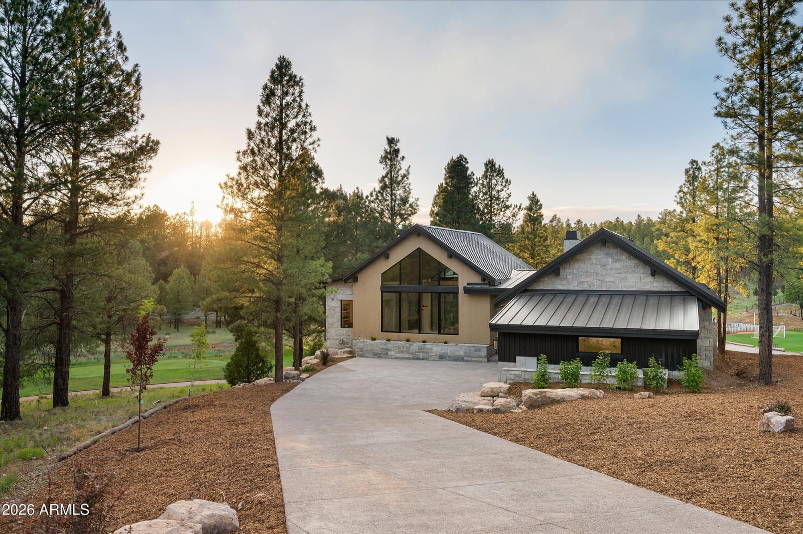 2911 S SOLITAIRES CANYON Drive, Flagstaff, AZ 86005 — photo 5 of 87