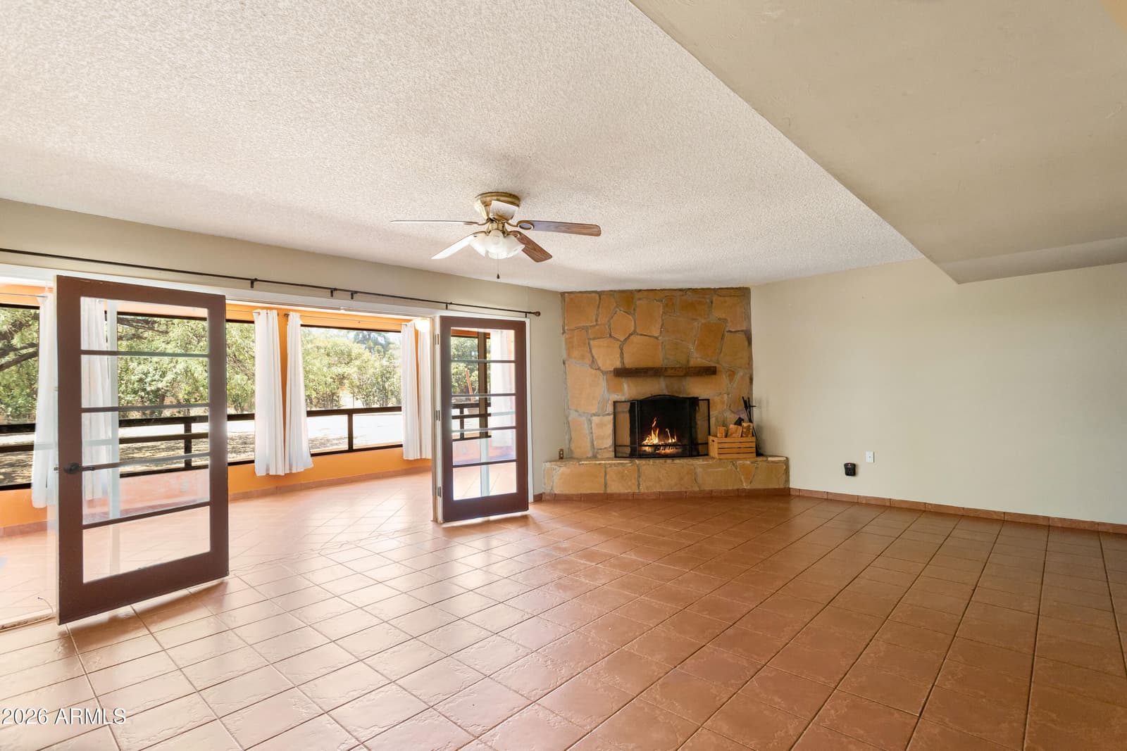 2064 GOLF LINKS Road, Sierra Vista, AZ 85635 — photo 7 of 34