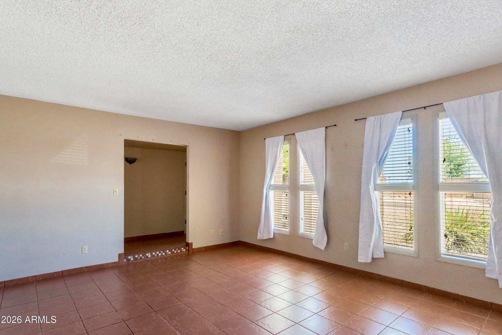 2064 GOLF LINKS Road, Sierra Vista, AZ 85635 — photo 5 of 34