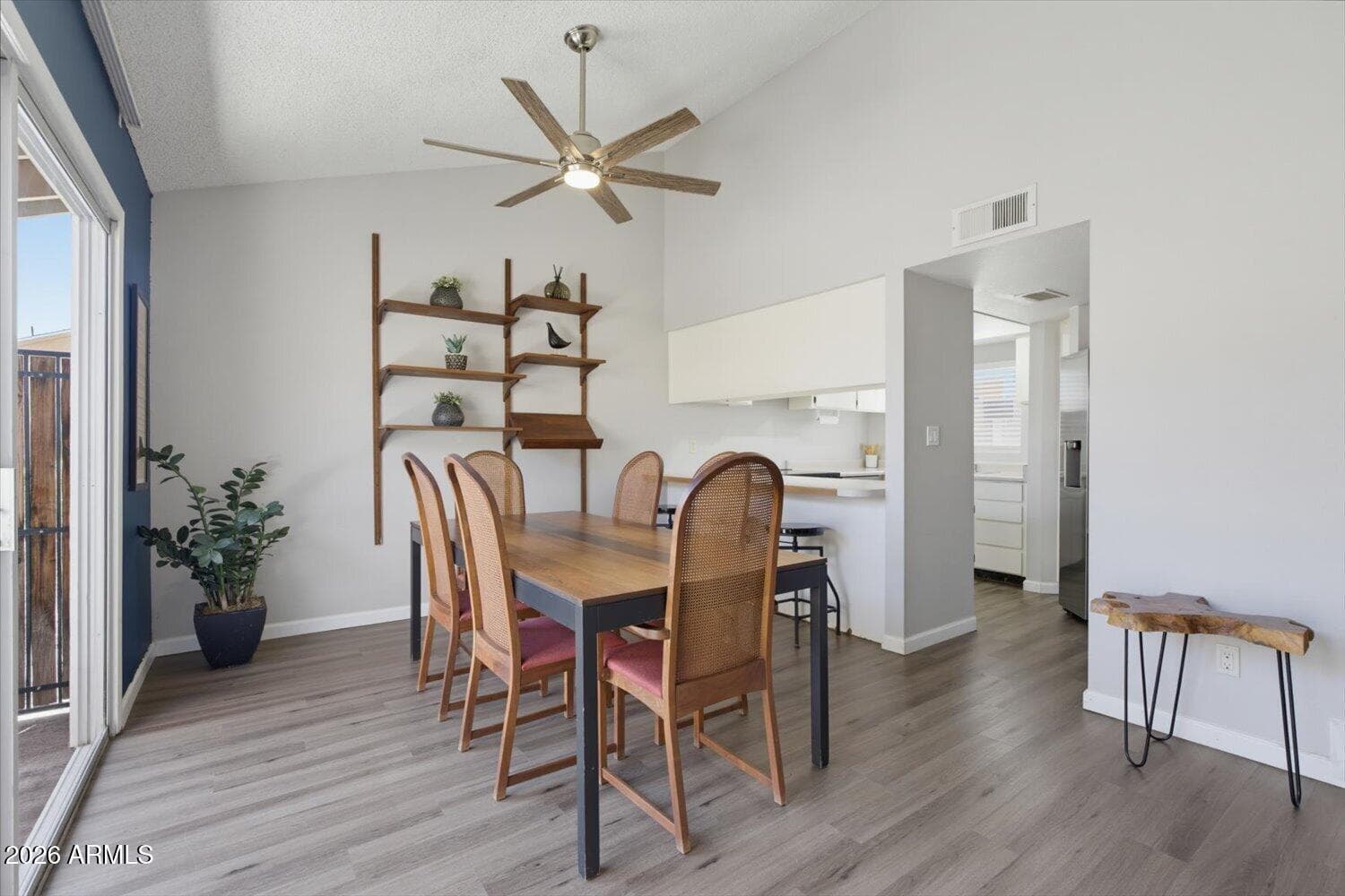 917 S HACIENDA Drive, Tempe, AZ 85281 — photo 4 of 20
