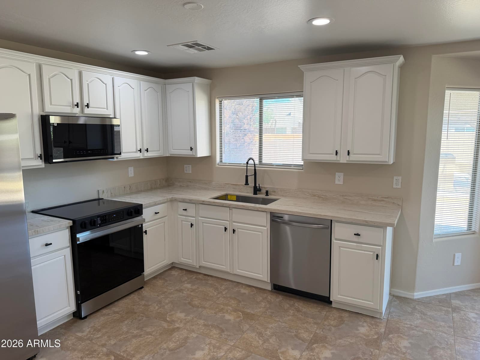17375 N CARMEN Avenue, Maricopa, AZ 85139 — photo 5 of 37