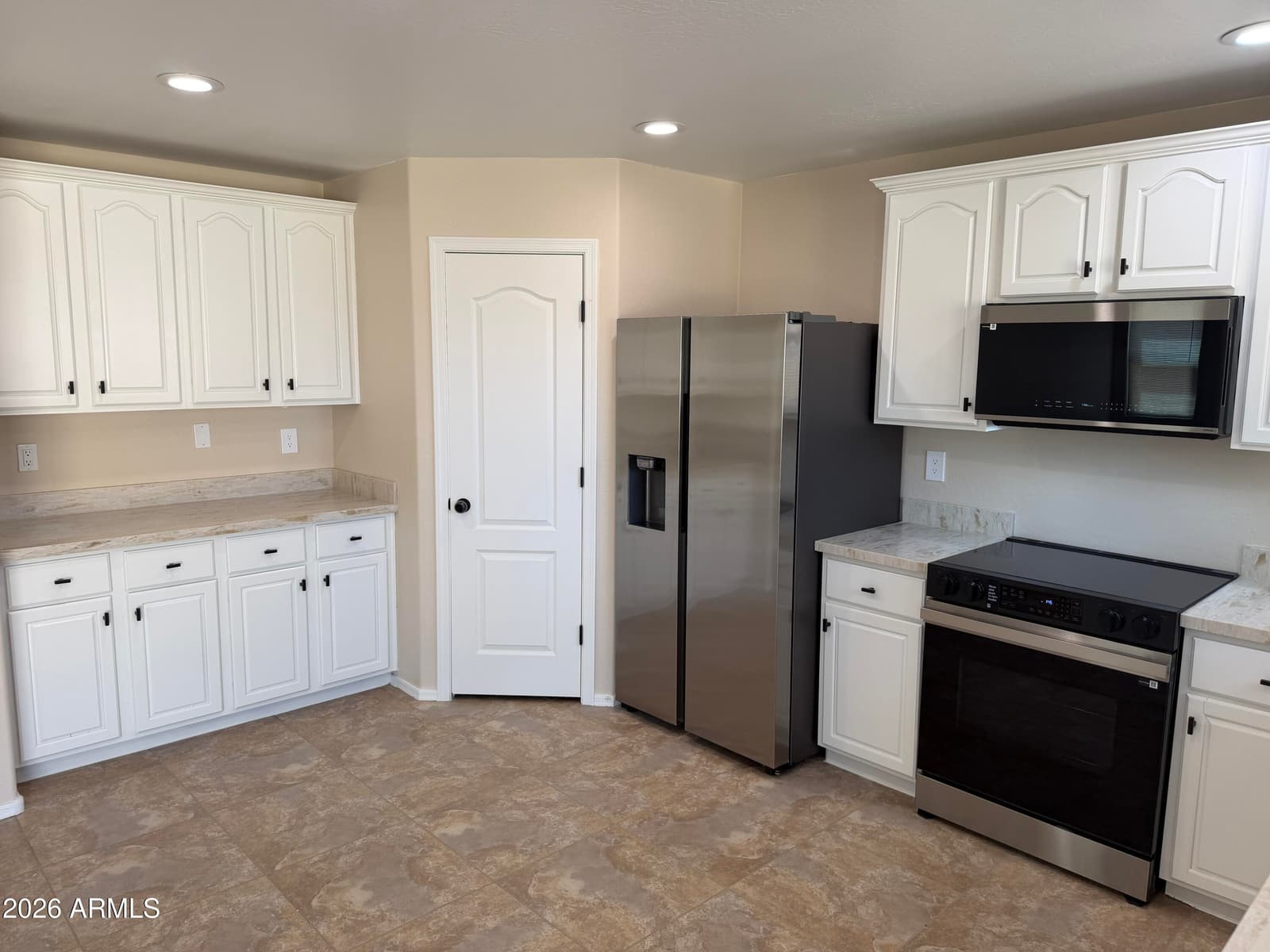 17375 N CARMEN Avenue, Maricopa, AZ 85139 — photo 6 of 37