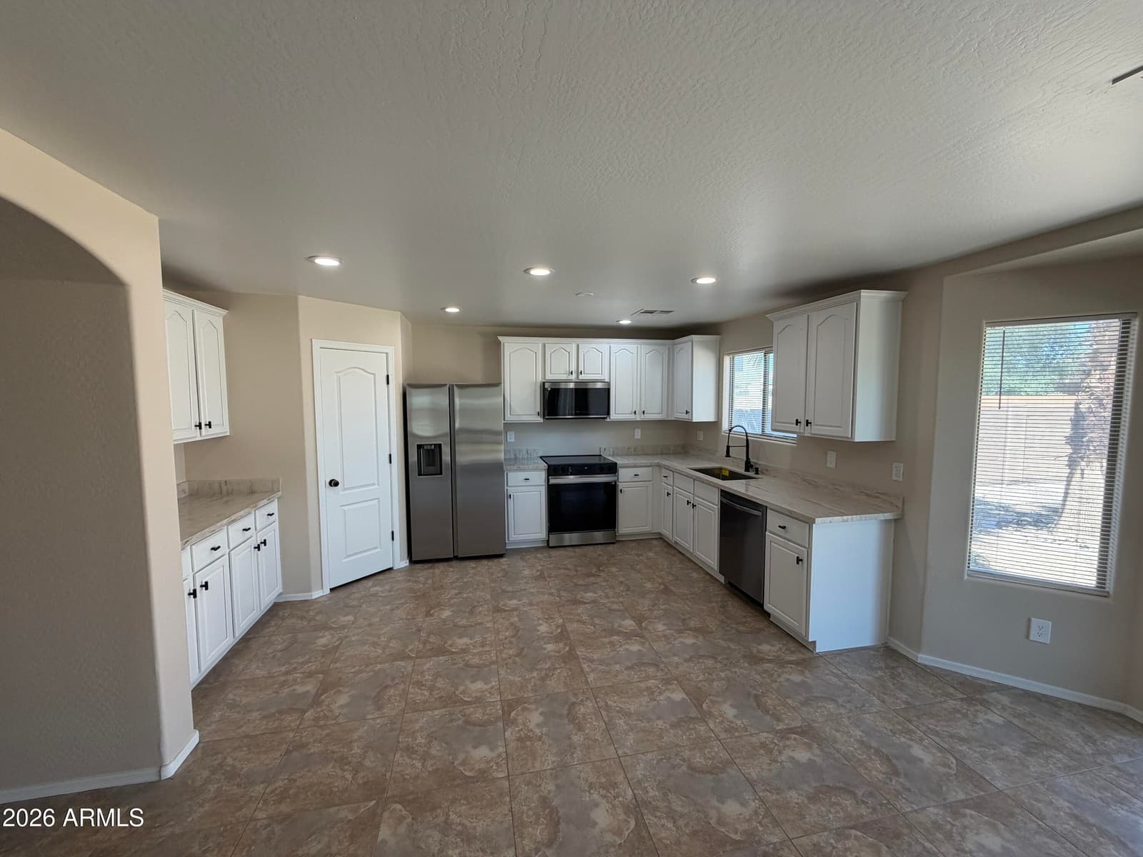 17375 N CARMEN Avenue, Maricopa, AZ 85139 — photo 7 of 37