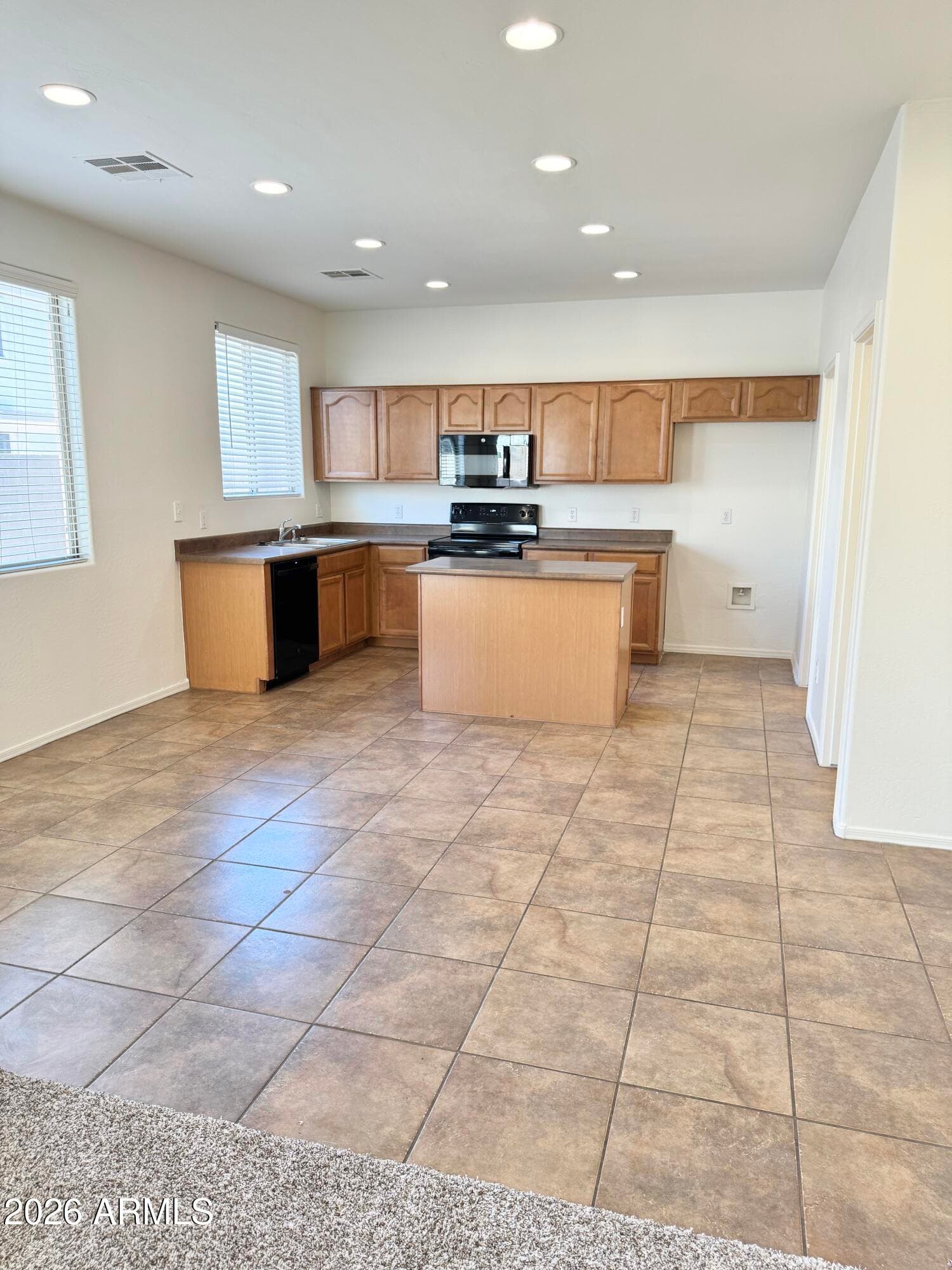 17519 W LISBON Lane, Surprise, AZ 85388 — photo 10 of 46
