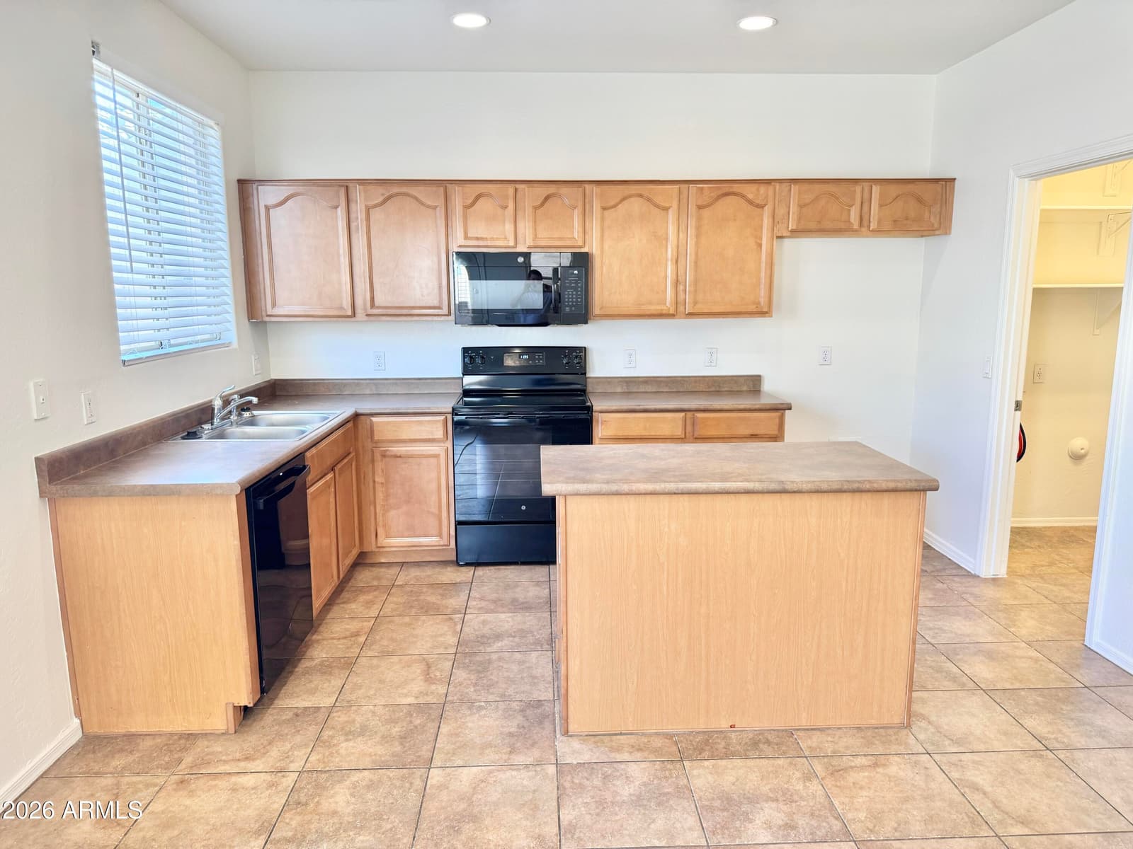 17519 W LISBON Lane, Surprise, AZ 85388 — photo 13 of 46