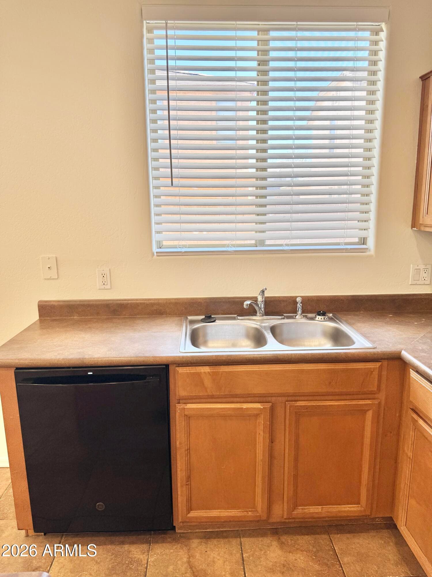 17519 W LISBON Lane, Surprise, AZ 85388 — photo 16 of 46