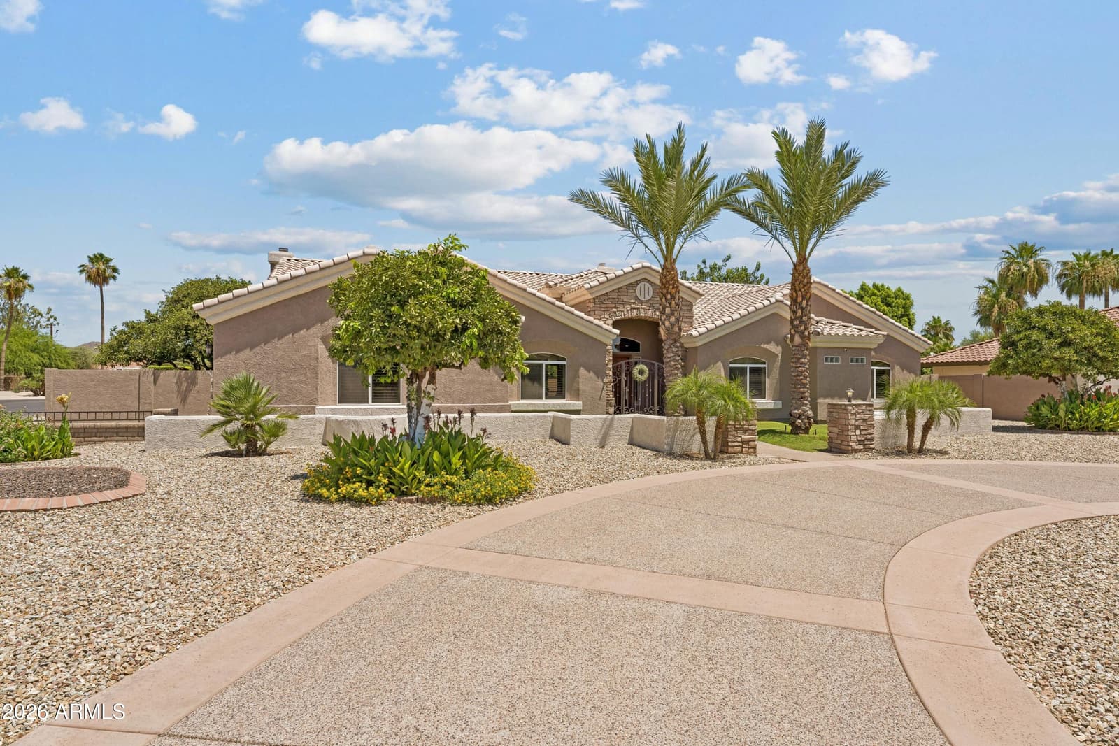 8452 W DONALD Drive, Peoria, AZ 85383 — photo 3 of 85