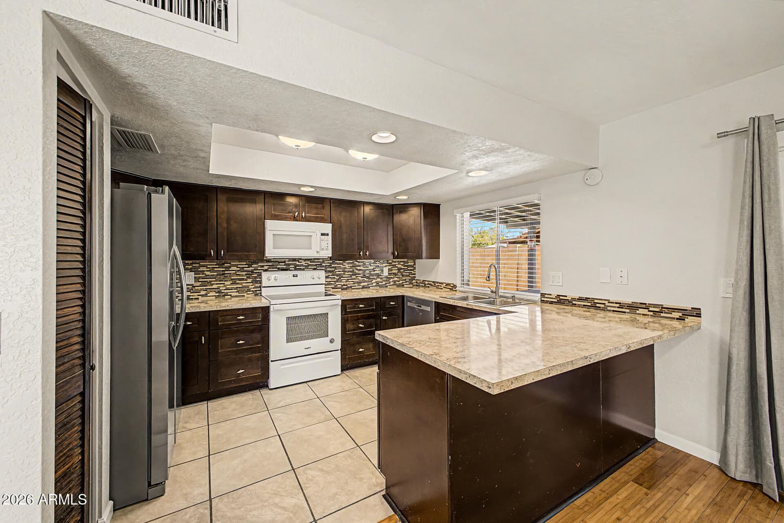 11413 N 56TH Avenue, Glendale, AZ 85304 — photo 9 of 28