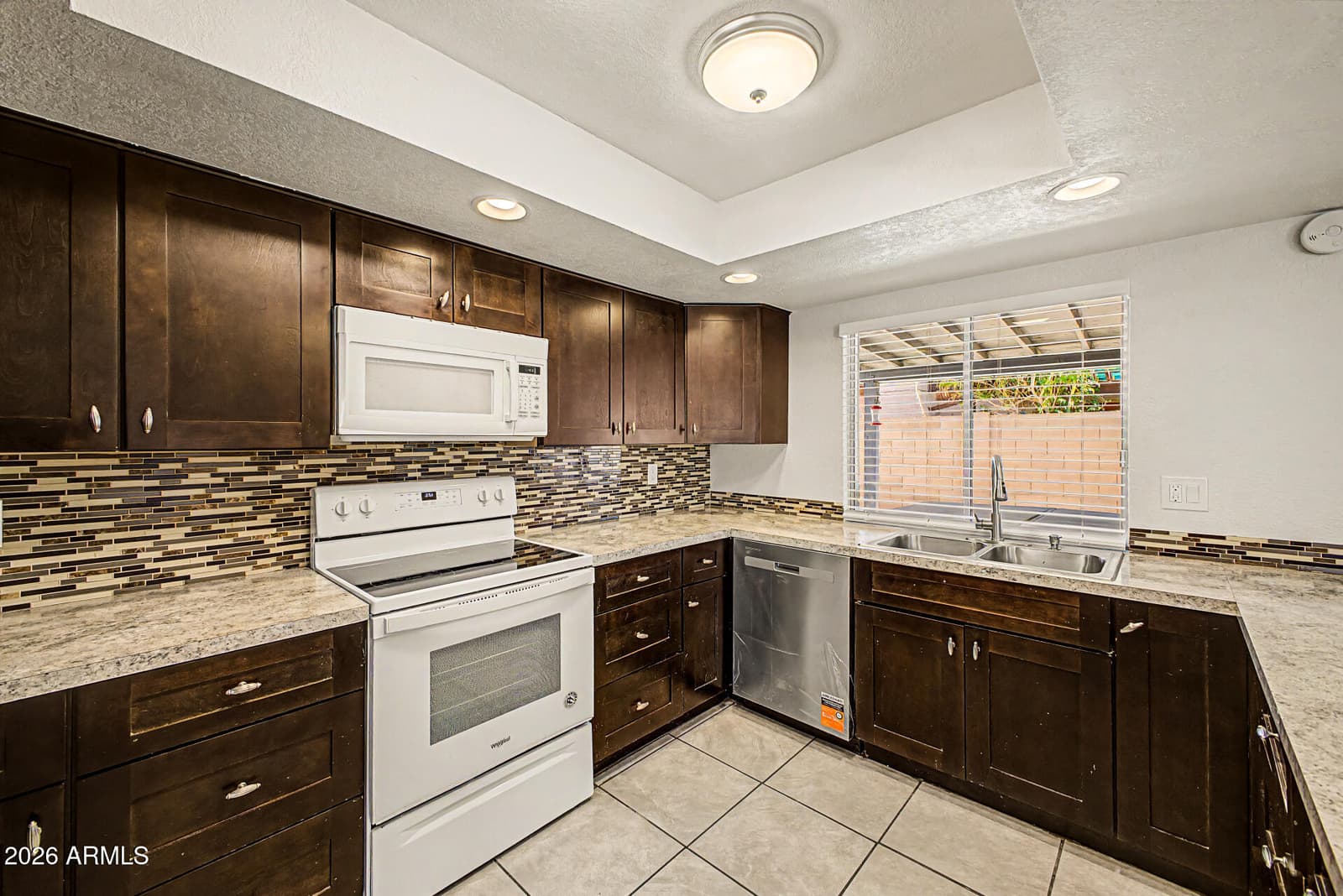 11413 N 56TH Avenue, Glendale, AZ 85304 — photo 10 of 28