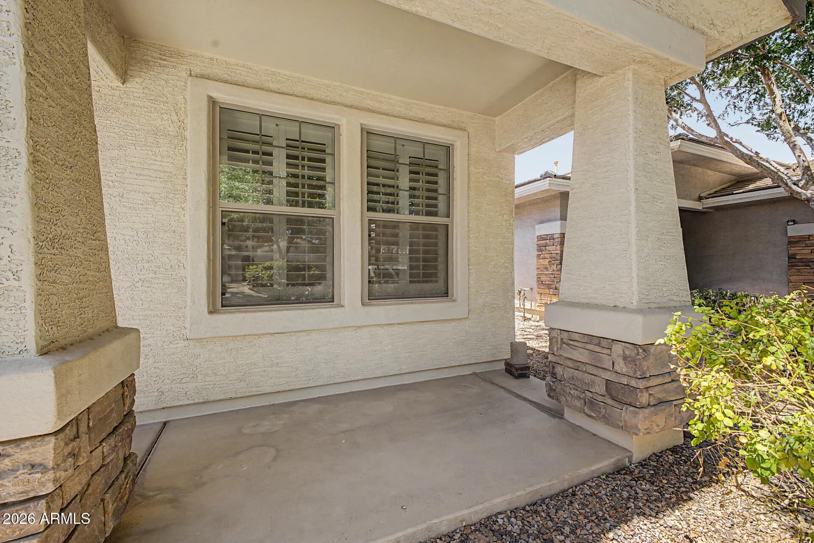 4207 E SANDY Way, Gilbert, AZ 85297 — photo 3 of 32