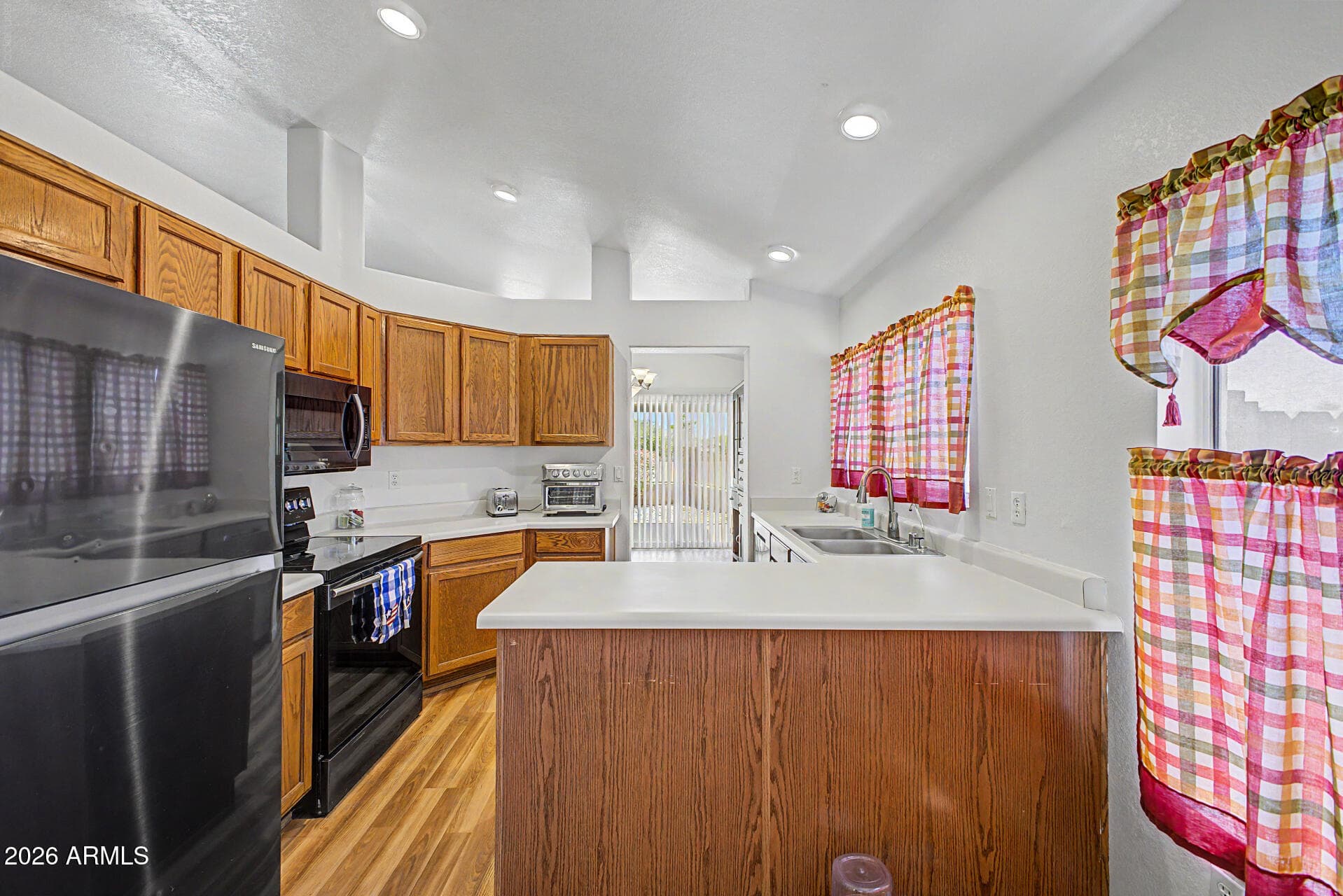 10943 W RUTH Avenue, Peoria, AZ 85345 — photo 11 of 30