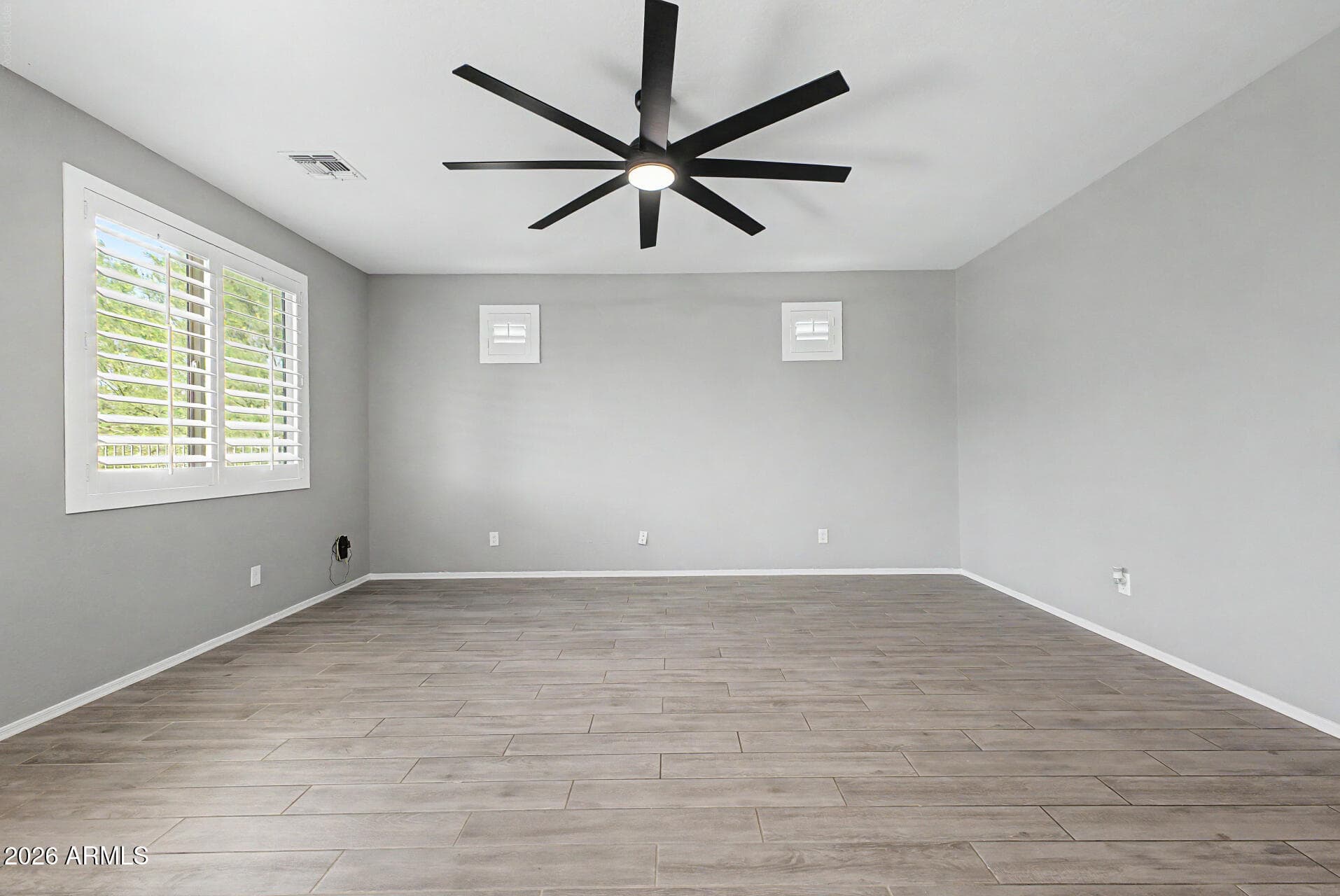 18040 W LOUISE Drive, Surprise, AZ 85387 — photo 8 of 43