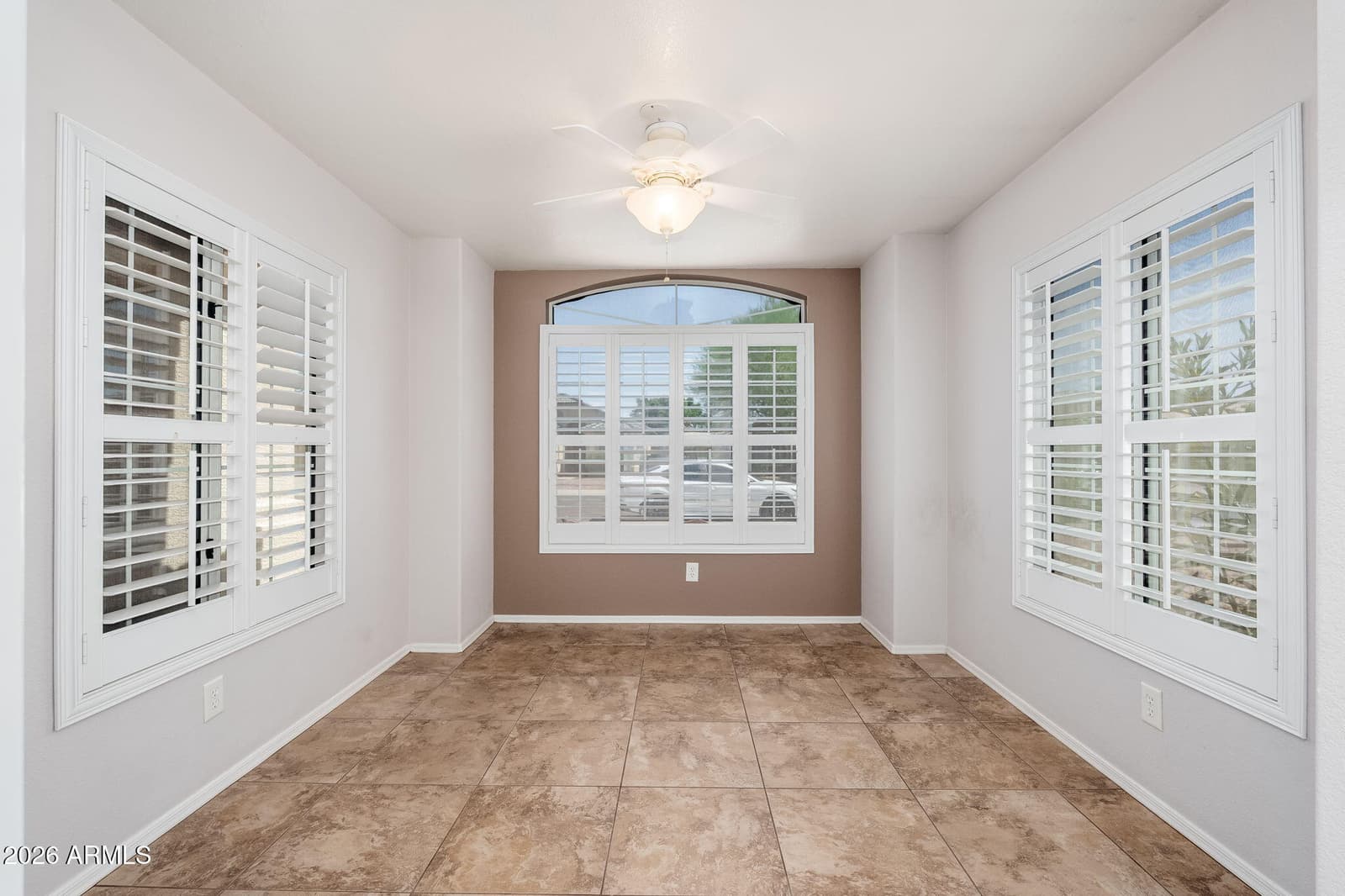 9148 W Canyon Drive, Peoria, AZ 85382 — photo 10 of 45