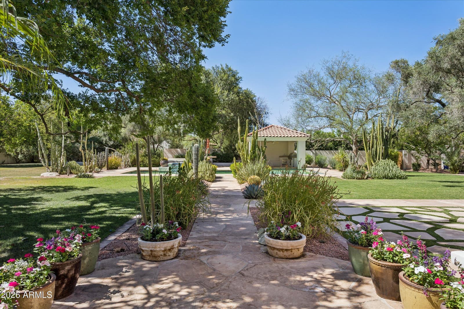 5912 E SAPPHIRE Lane, Paradise Valley, AZ 85253 — photo 86 of 105