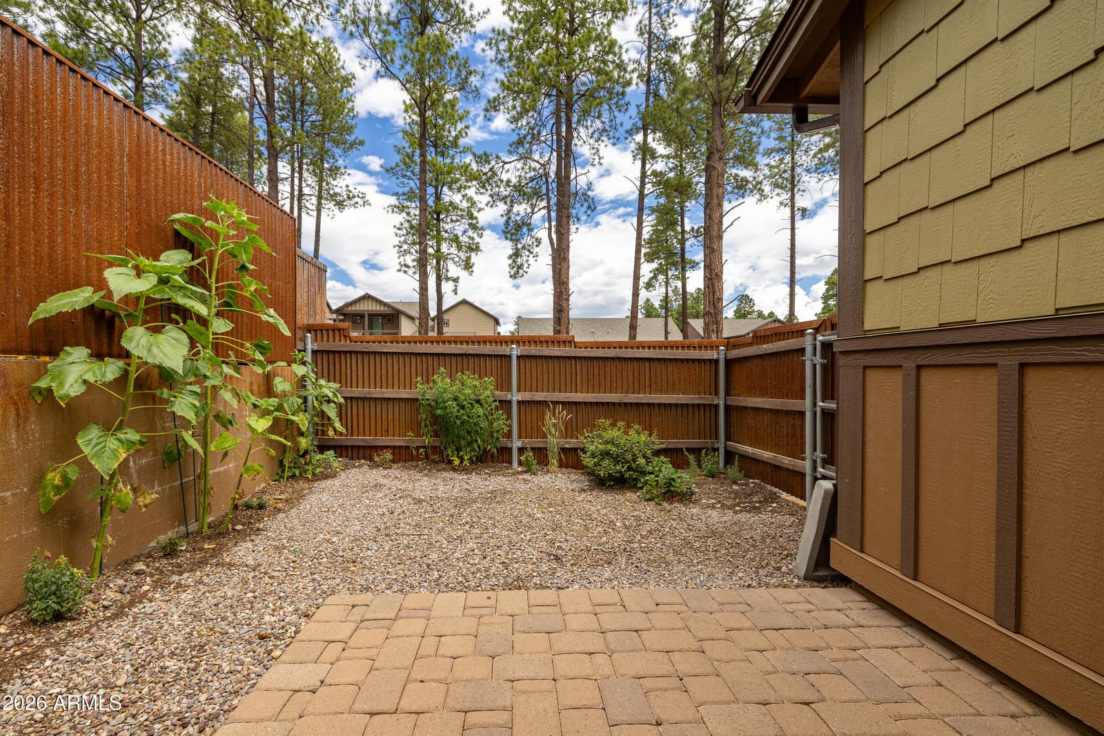 2526 W Josselyn Drive, Flagstaff, AZ 86001 — photo 4 of 22