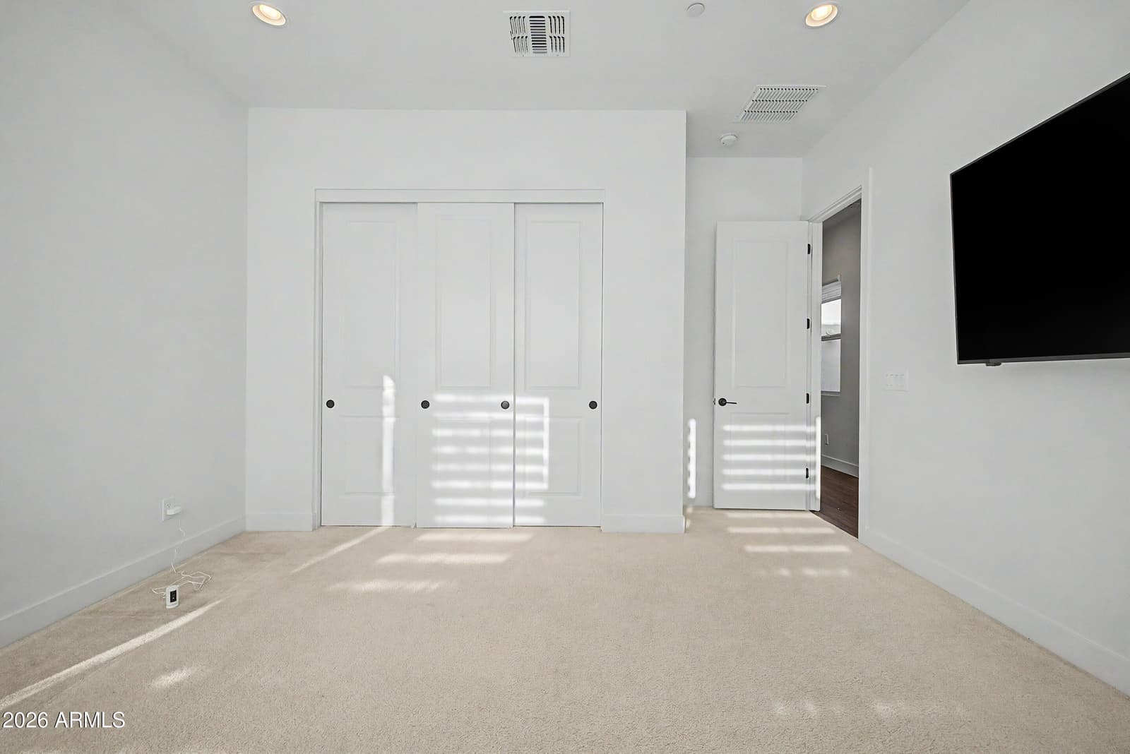 9407 S 13TH Way, Phoenix, AZ 85042 — photo 52 of 98