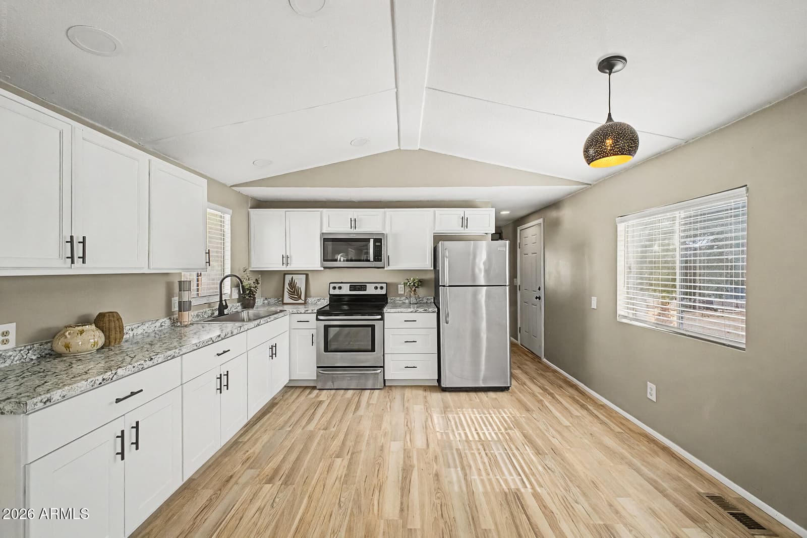 1770 N VALLEY Drive 41, Apache Junction, AZ 85120 — photo 13 of 32