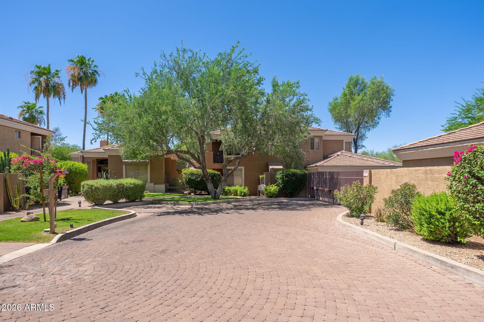 1411 E Orangewood Avenue 105, Phoenix, AZ 85020 — photo 29 of 30