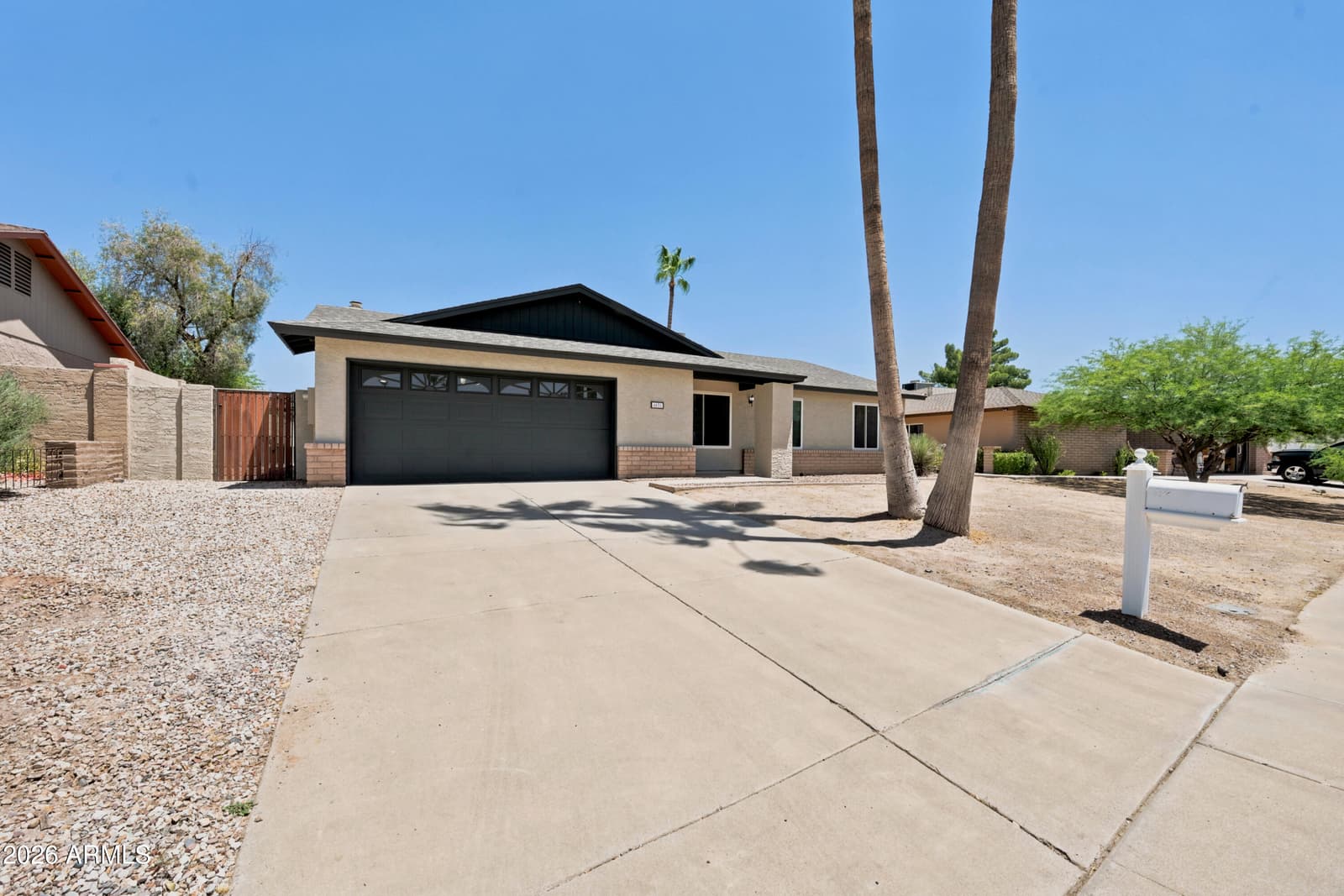 4638 E LA PUENTE Avenue, Phoenix, AZ 85044 — photo 4 of 31