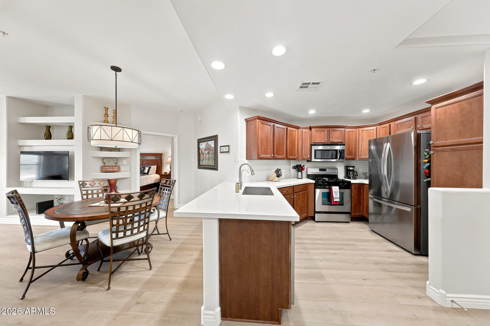 5350 E DEER VALLEY Drive 2431, Phoenix, AZ 85054 — photo 4 of 45