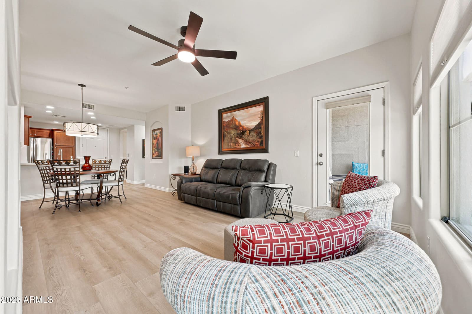 5350 E DEER VALLEY Drive 2431, Phoenix, AZ 85054 — photo 8 of 45
