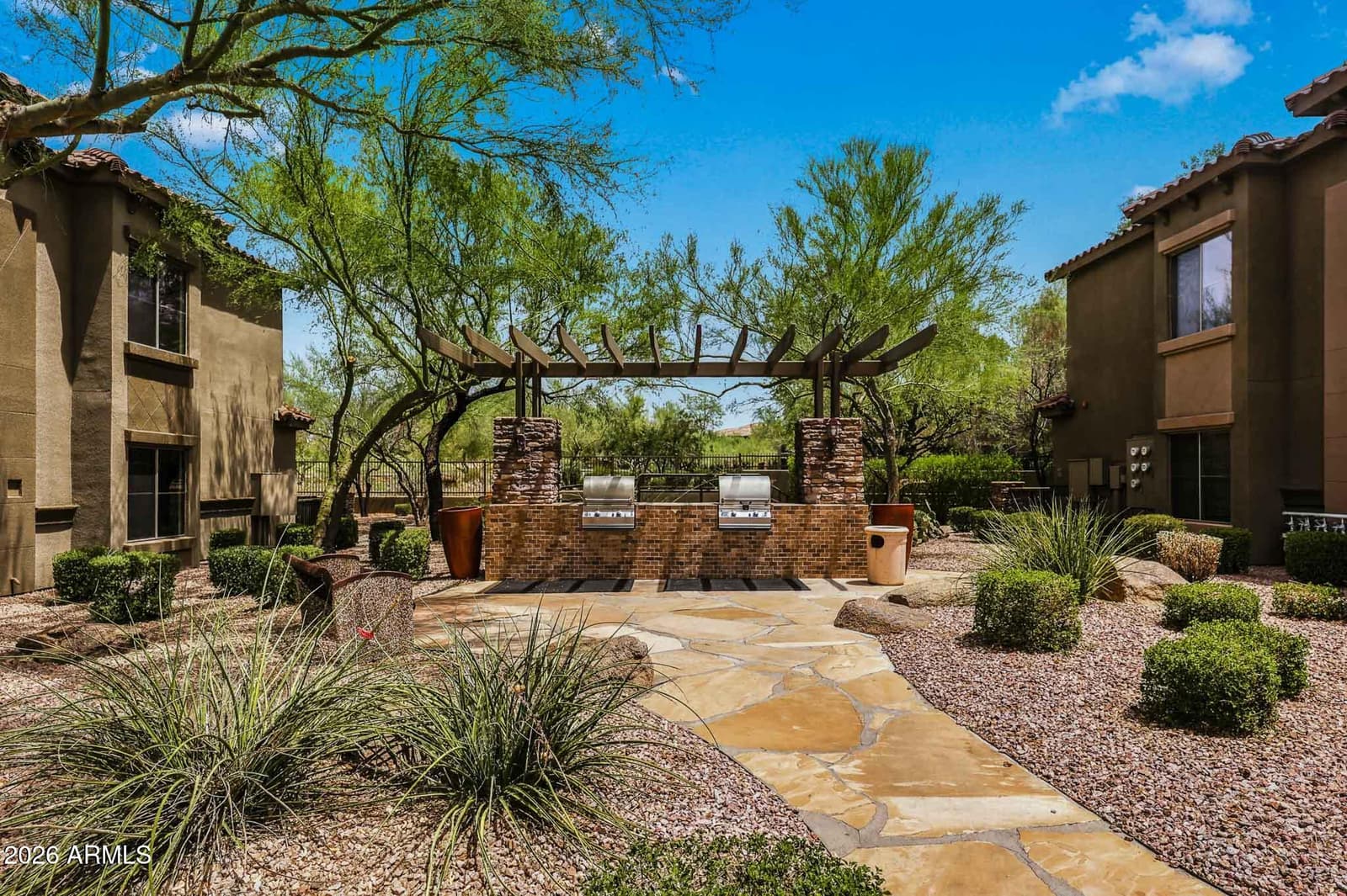 5350 E DEER VALLEY Drive 2431, Phoenix, AZ 85054 — photo 35 of 45
