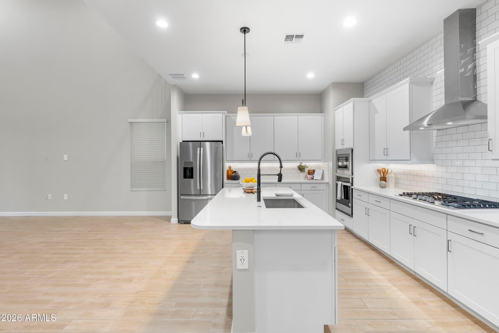 5131 E VILLAGE Drive, Scottsdale, AZ 85254 — photo 12 of 57